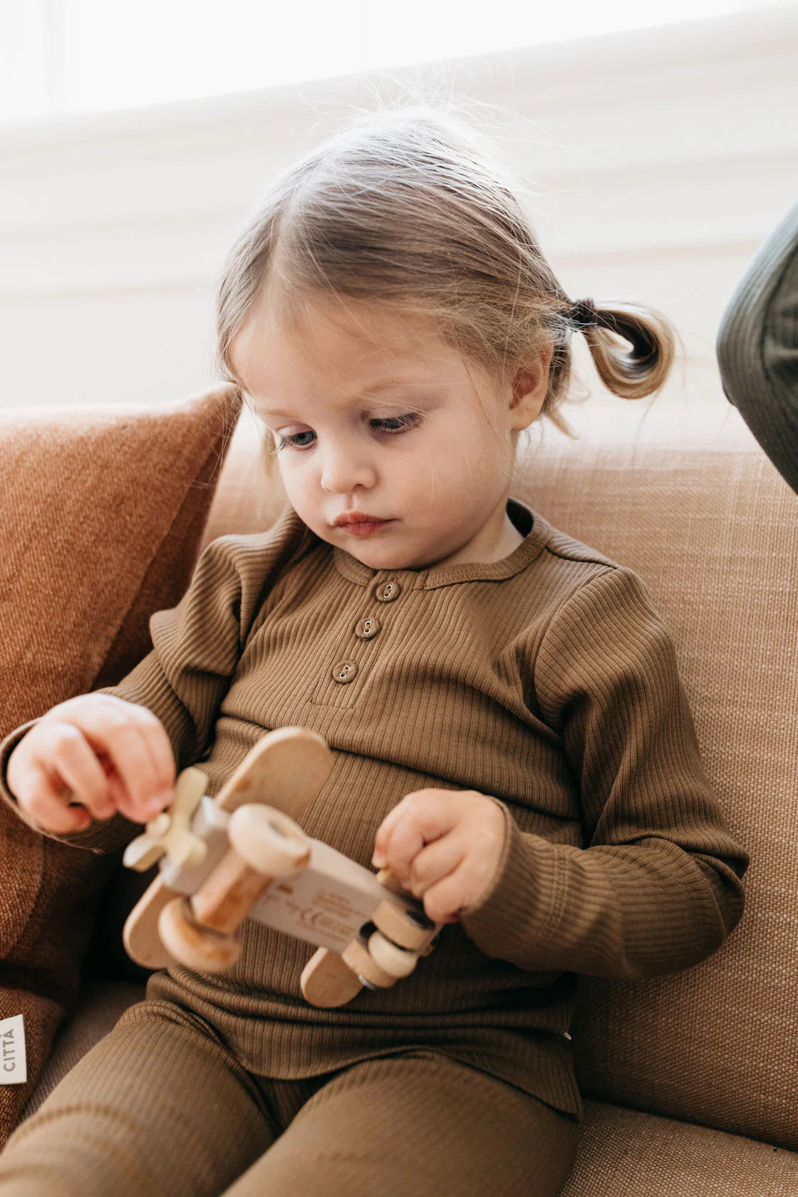 Modal Long Sleeve Ribbed Henley | Crème Caramel