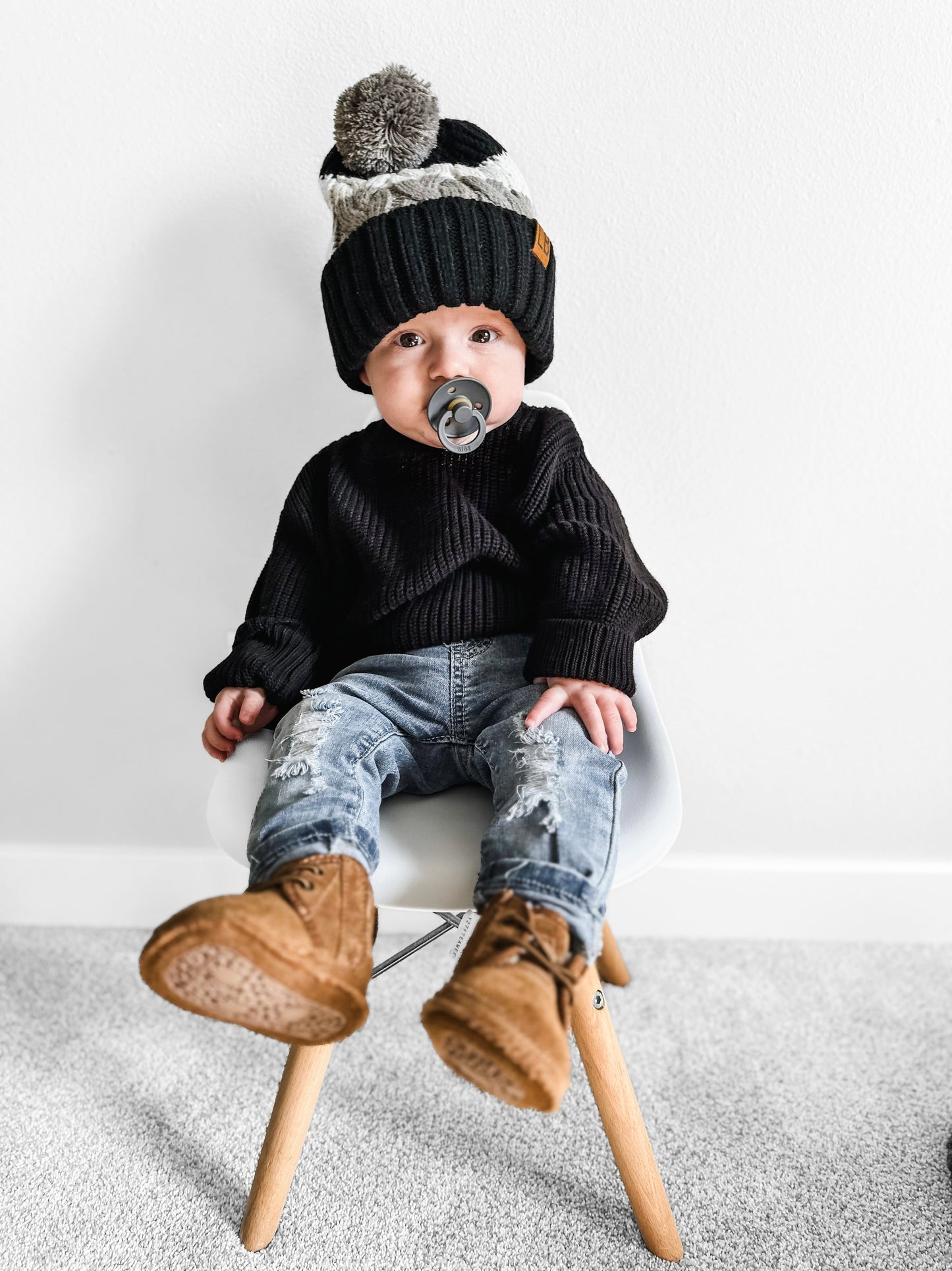 Chunky Pom Beanie | Black