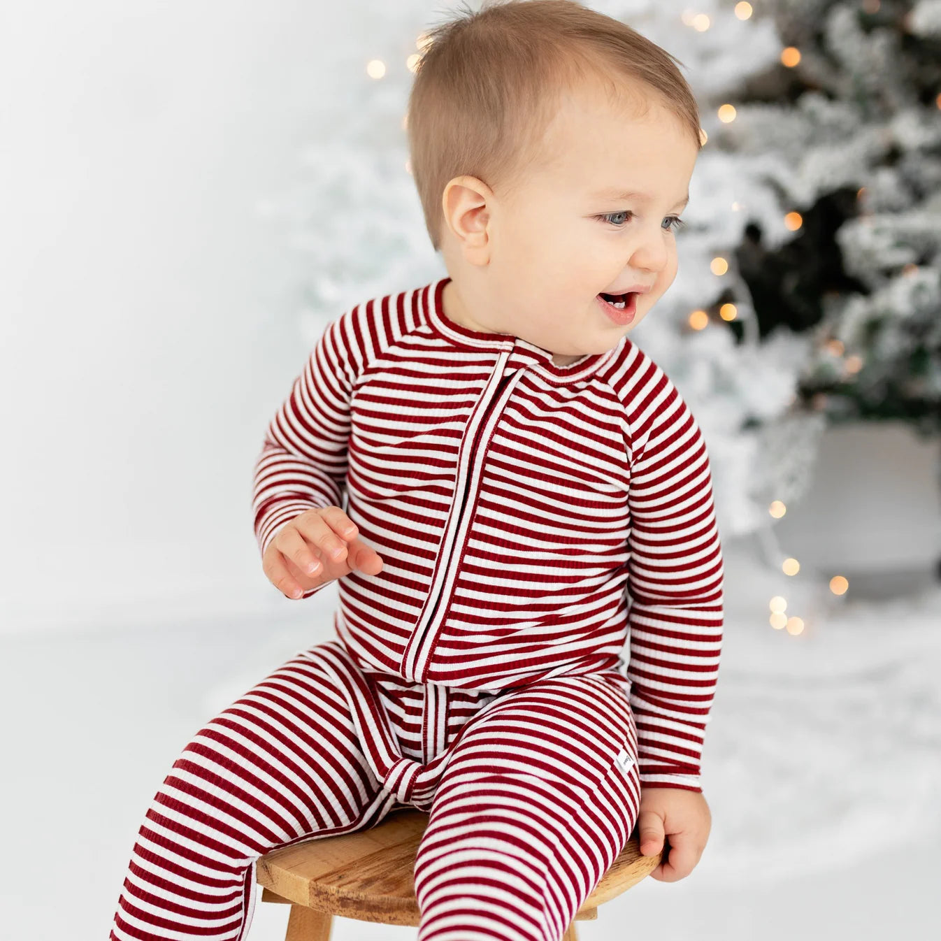 Ribbed Convertible Zip Sleeper | Red Stripe