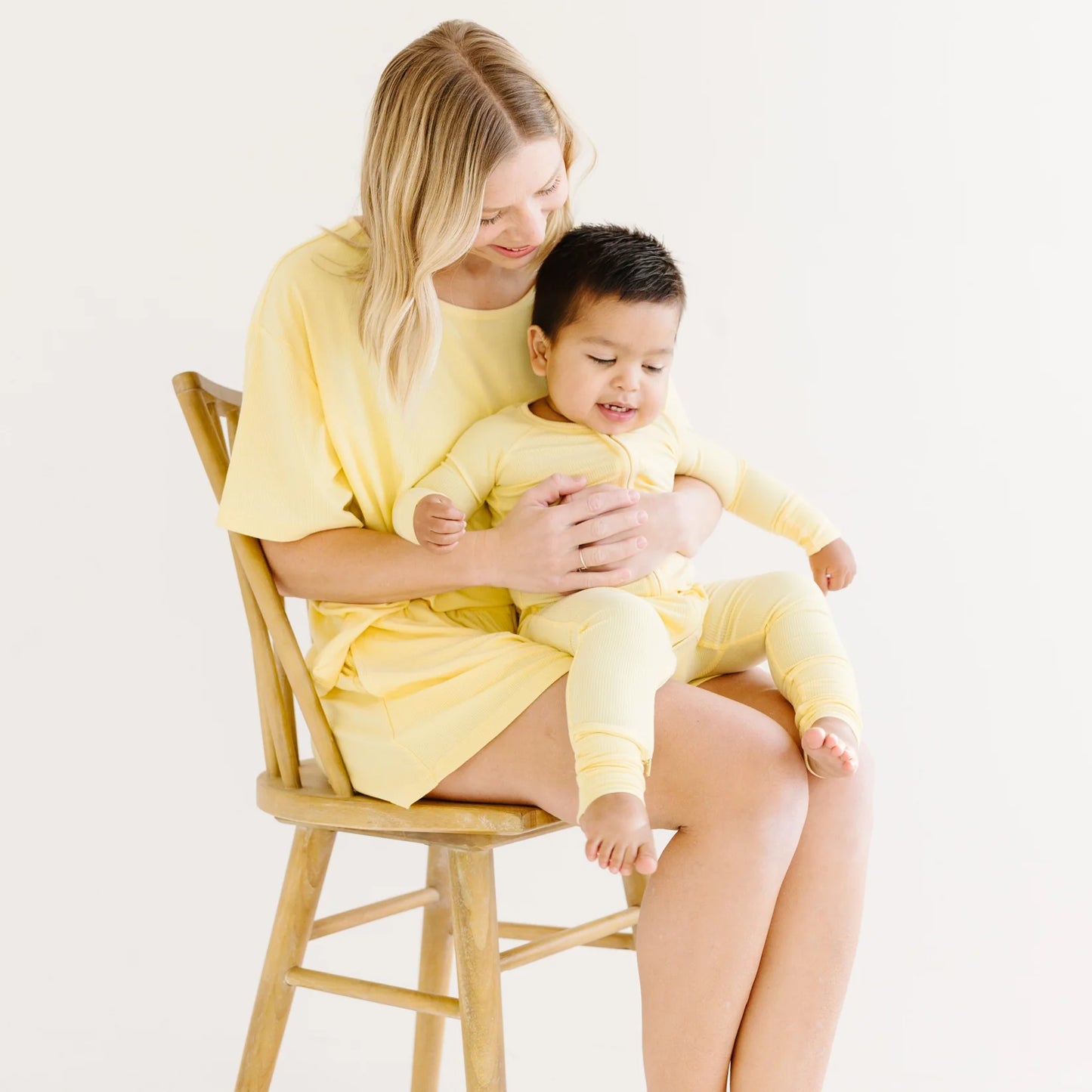 Bamboo Zip Sleeper w/ Fold-Over Feet | Lemon Yellow (Small Ribbed)