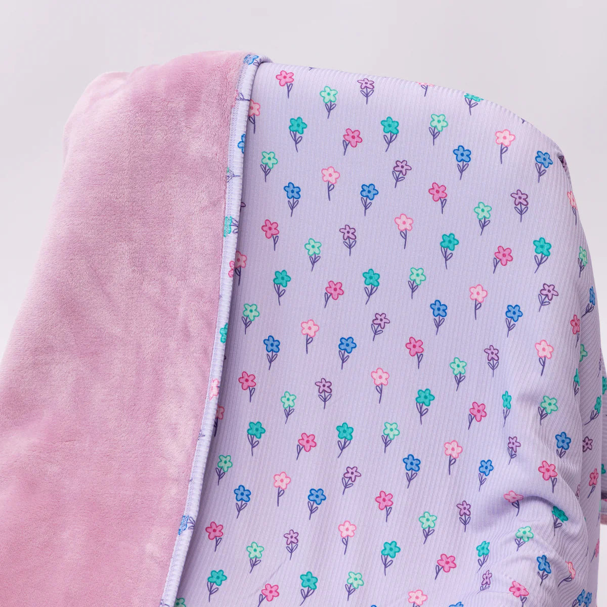 Lilac Daisies Small Ribbed Bamboo Plush Blanket