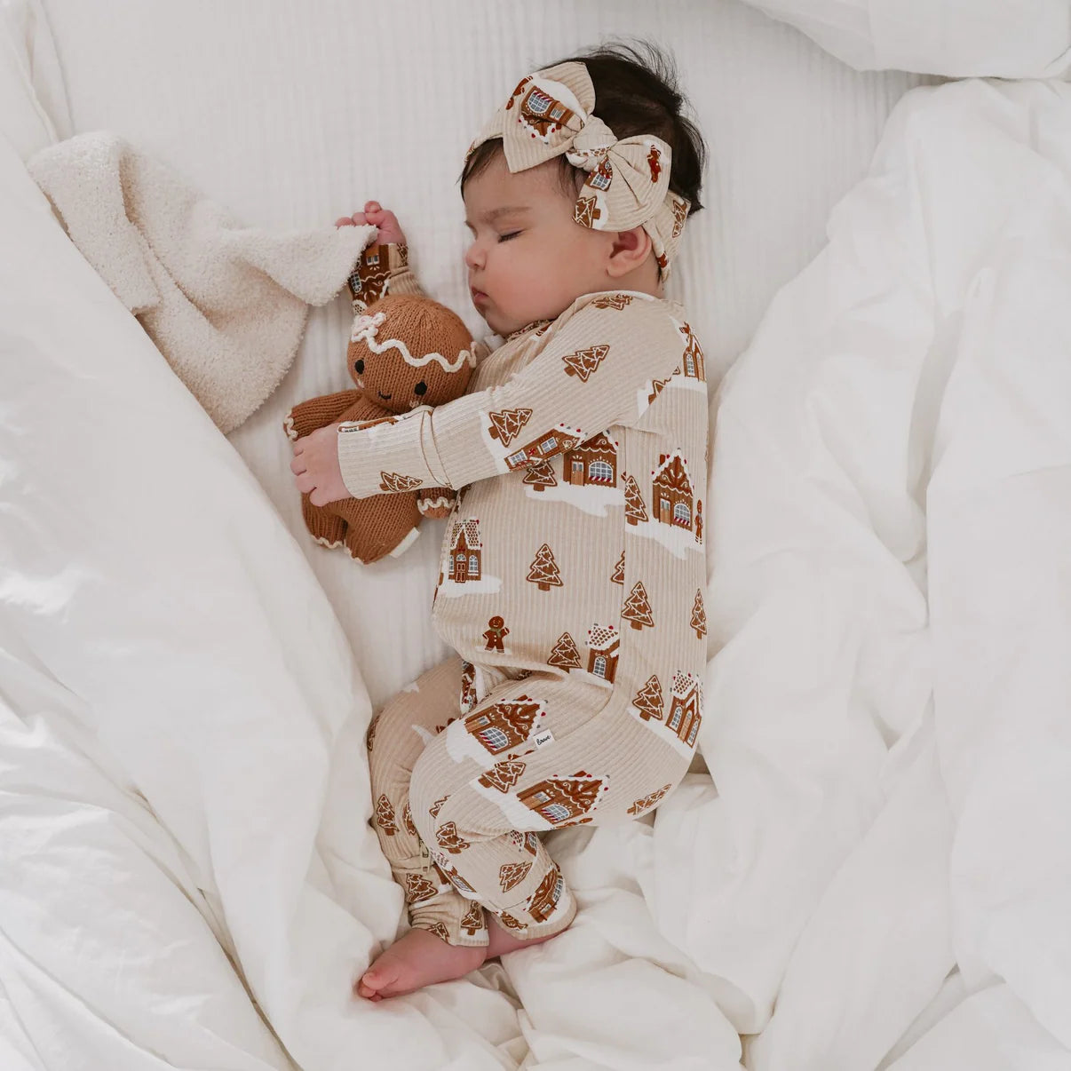 Bamboo Sleeper w/ Fold-Over Feet | Gingerbread Houses