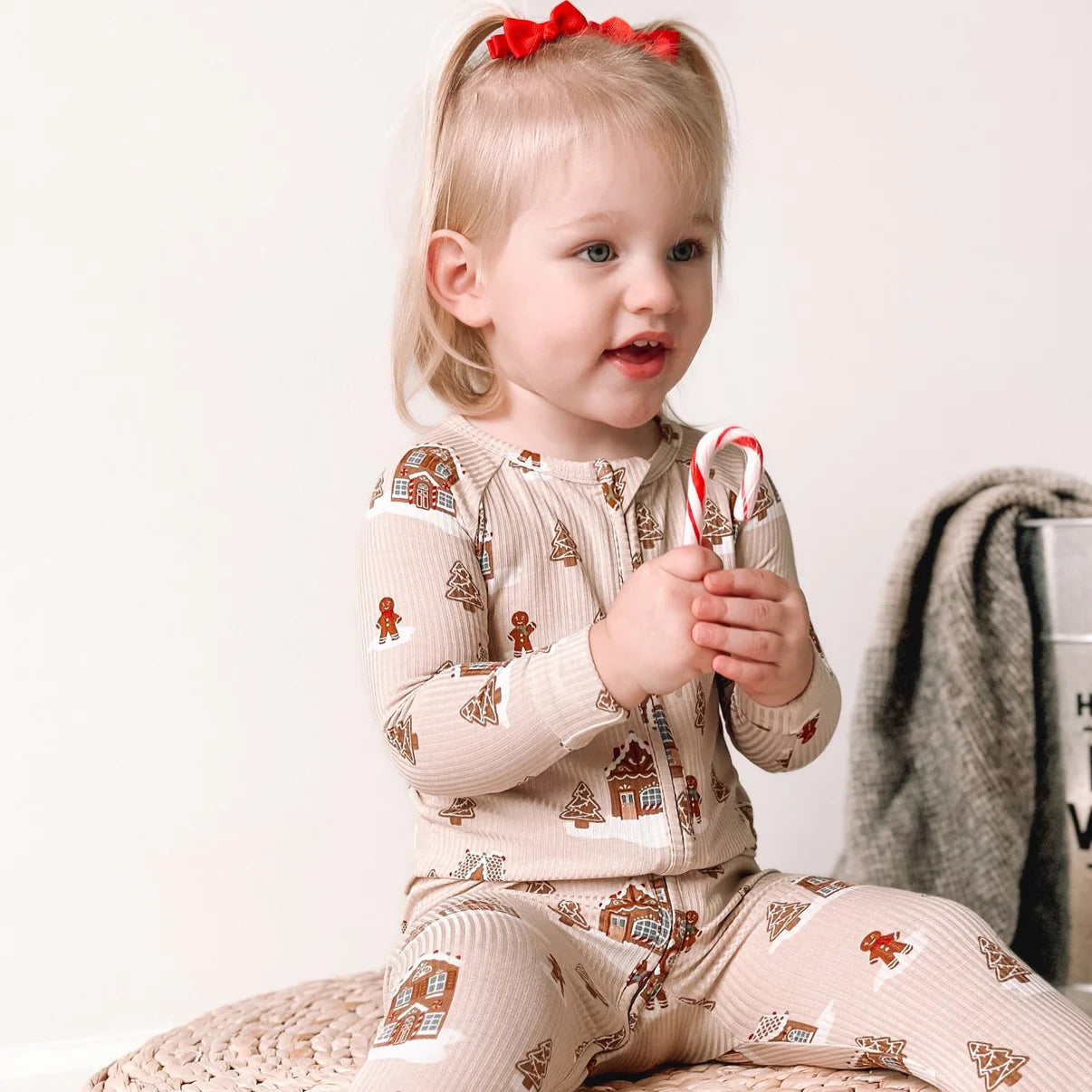 Bamboo Sleeper w/ Fold-Over Feet | Gingerbread Houses