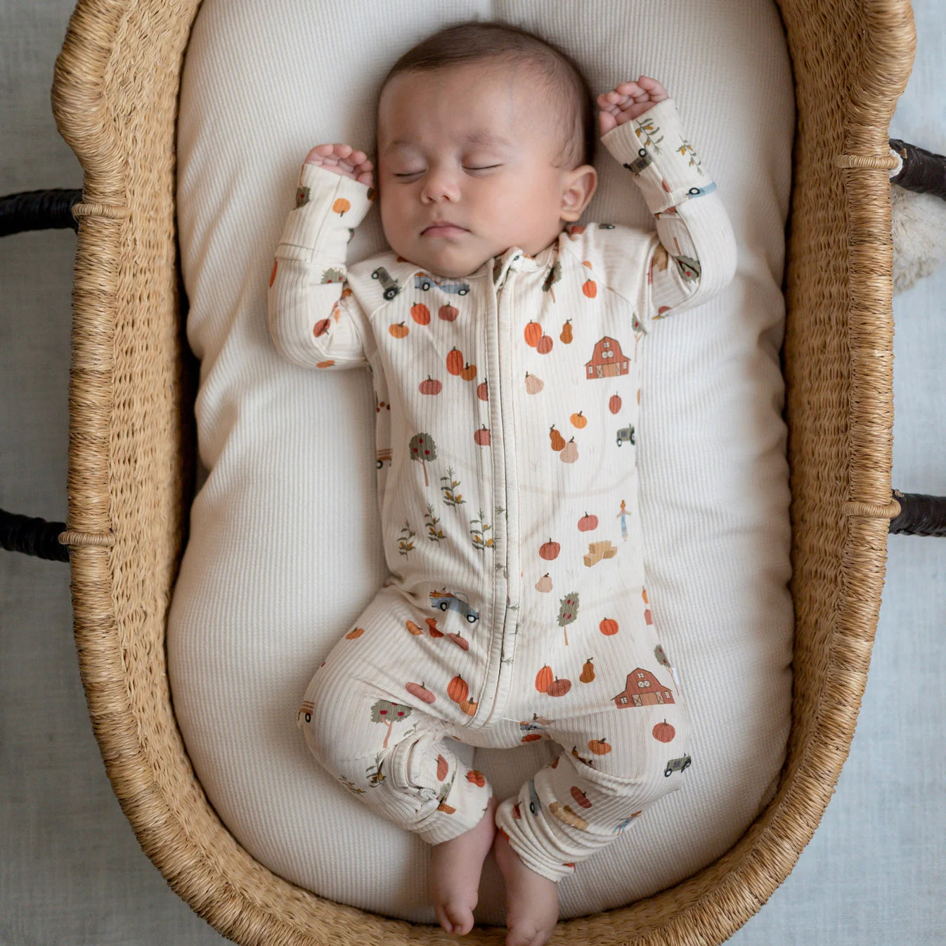 Bamboo Sleeper w/ Fold-Over Feet | Pumpkin Patch (Ribbed)