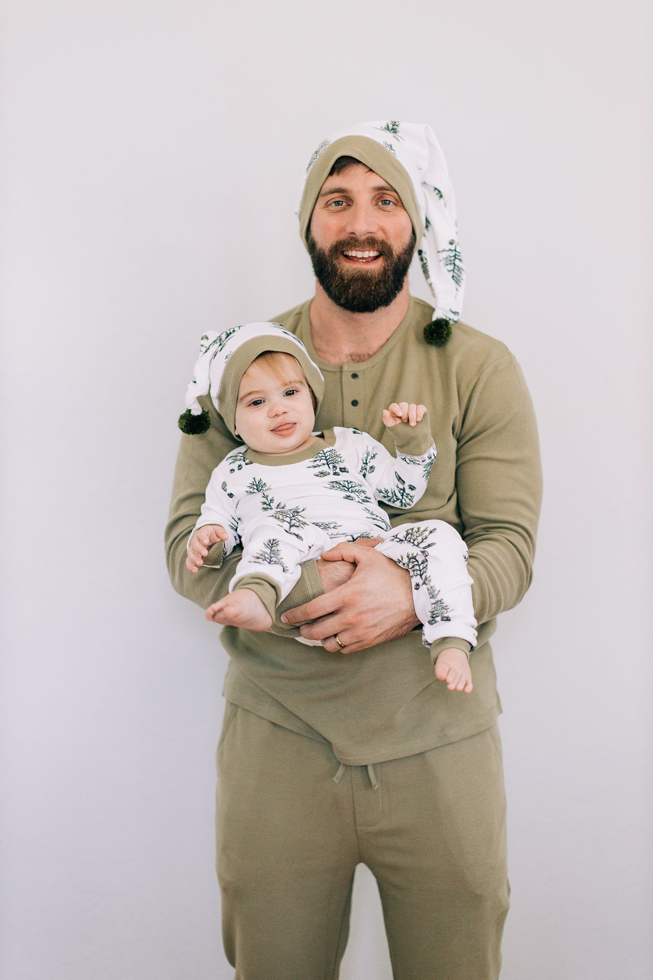 Kids' Organic Holiday PJ & Cap Set | Under The Tree