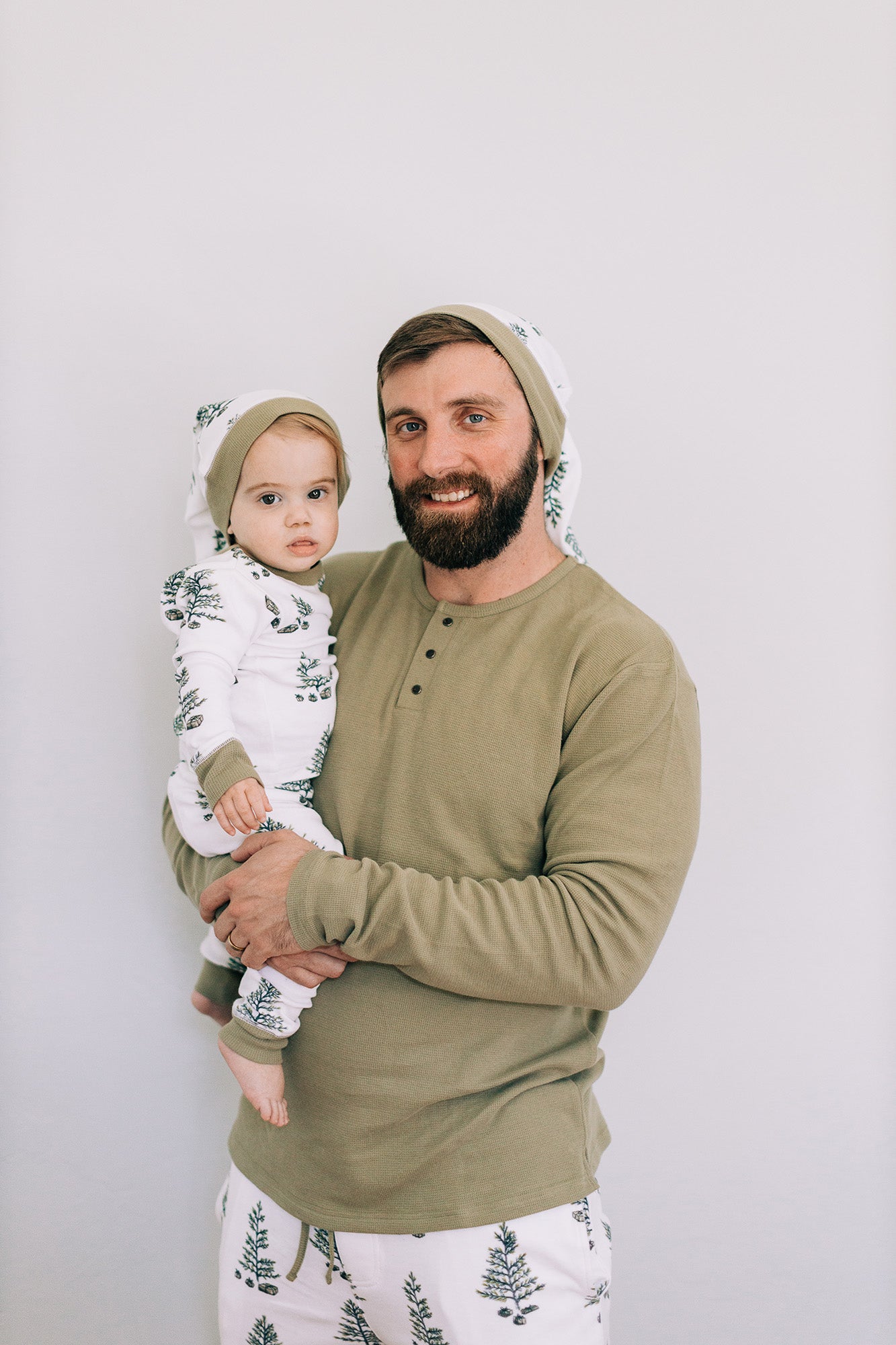 Kids' Organic Holiday PJ & Cap Set | Under The Tree