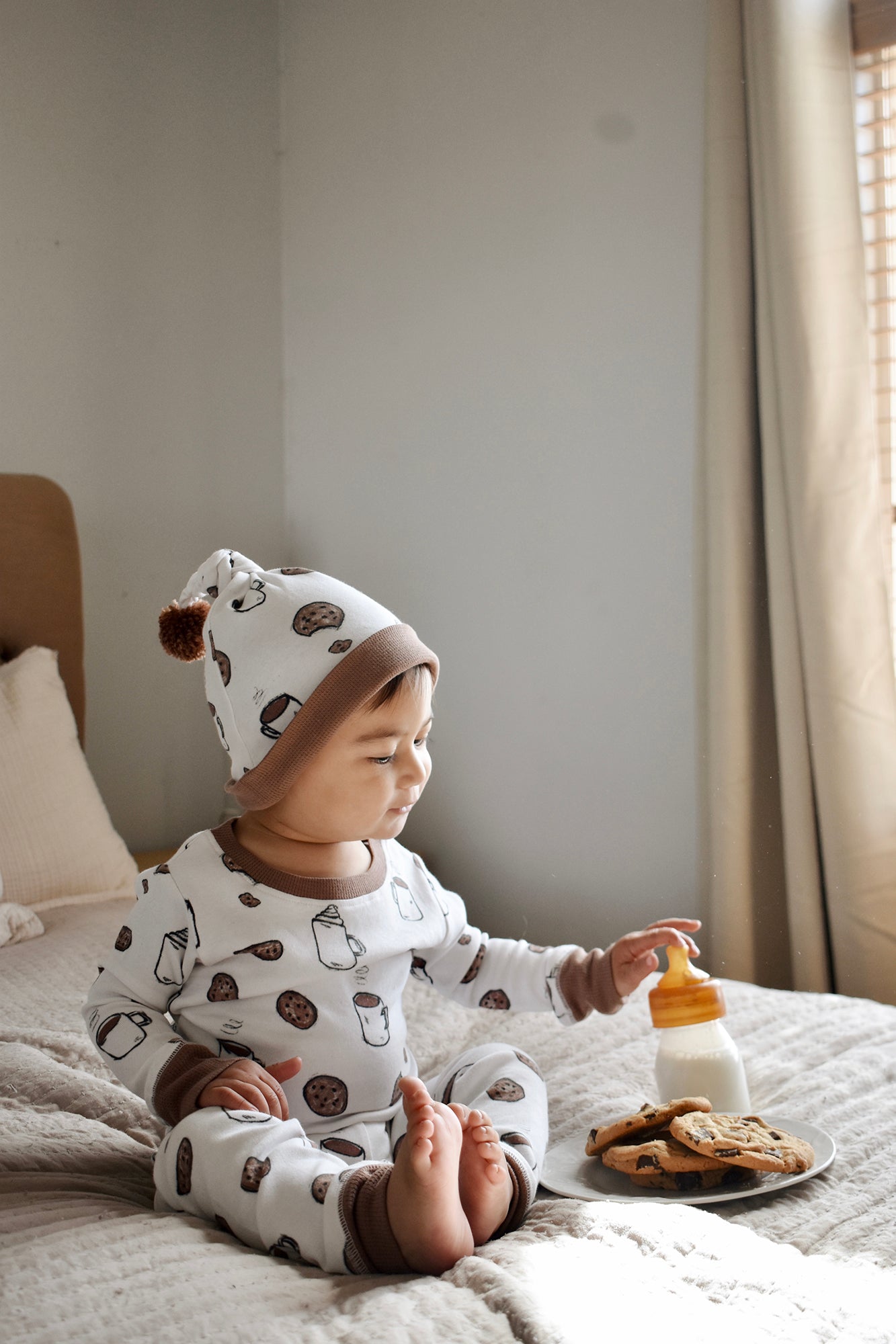 Kids' Organic Holiday PJ & Cap Set | Waiting For Santa