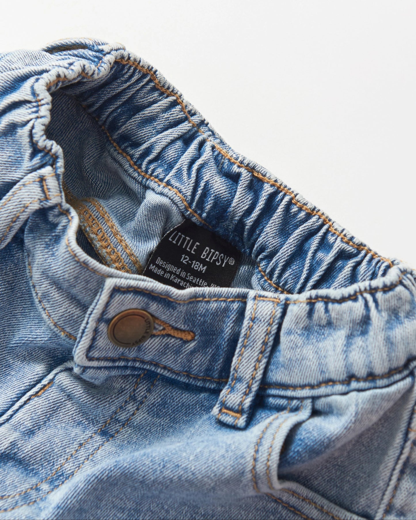 Straight Leg Jean | Light Wash