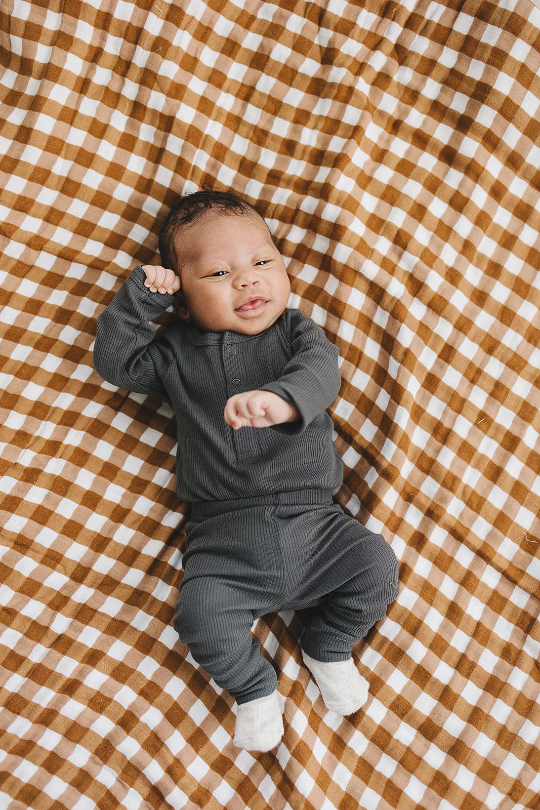 Organic Cotton Long Sleeve Ribbed Bodysuit | Charcoal