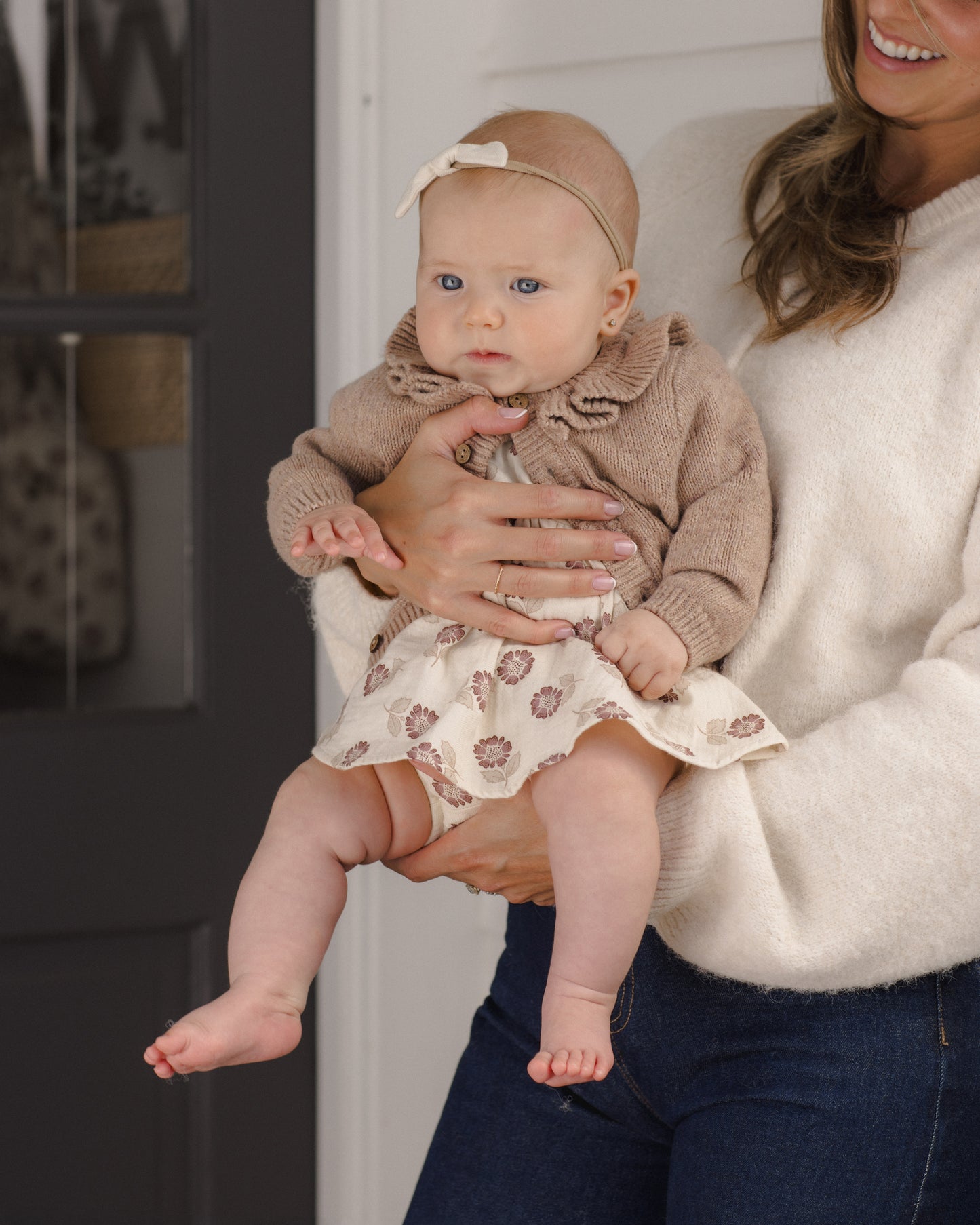 Ruffle Collar Cardigan || Heathered Almond