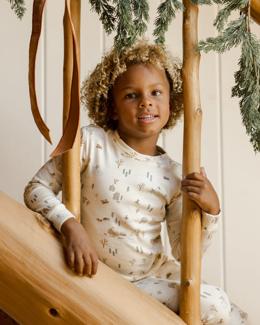 Organic Long Sleeve Pajama Set | Winter Town