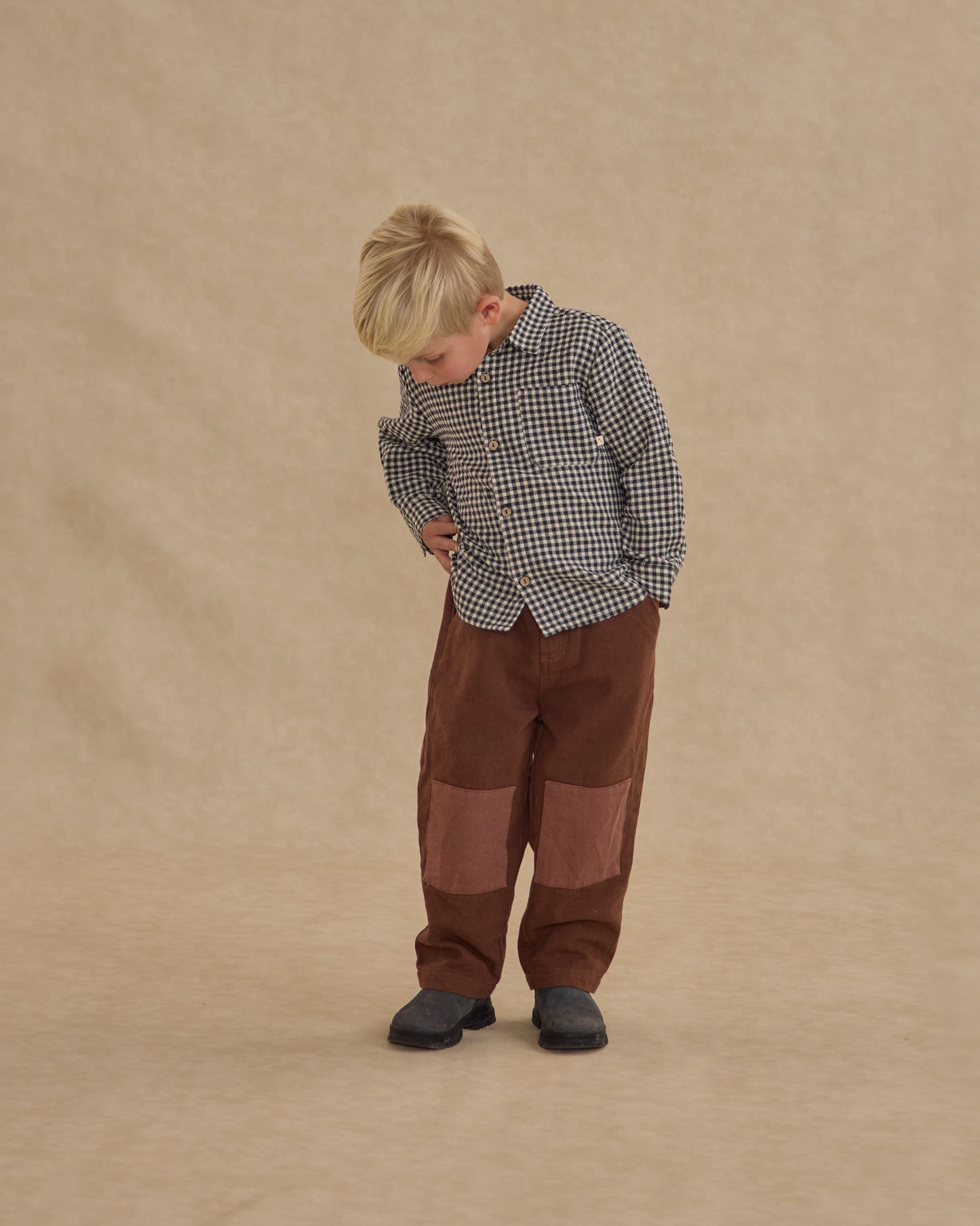 Collared Long Sleeve Shirt || Black Gingham