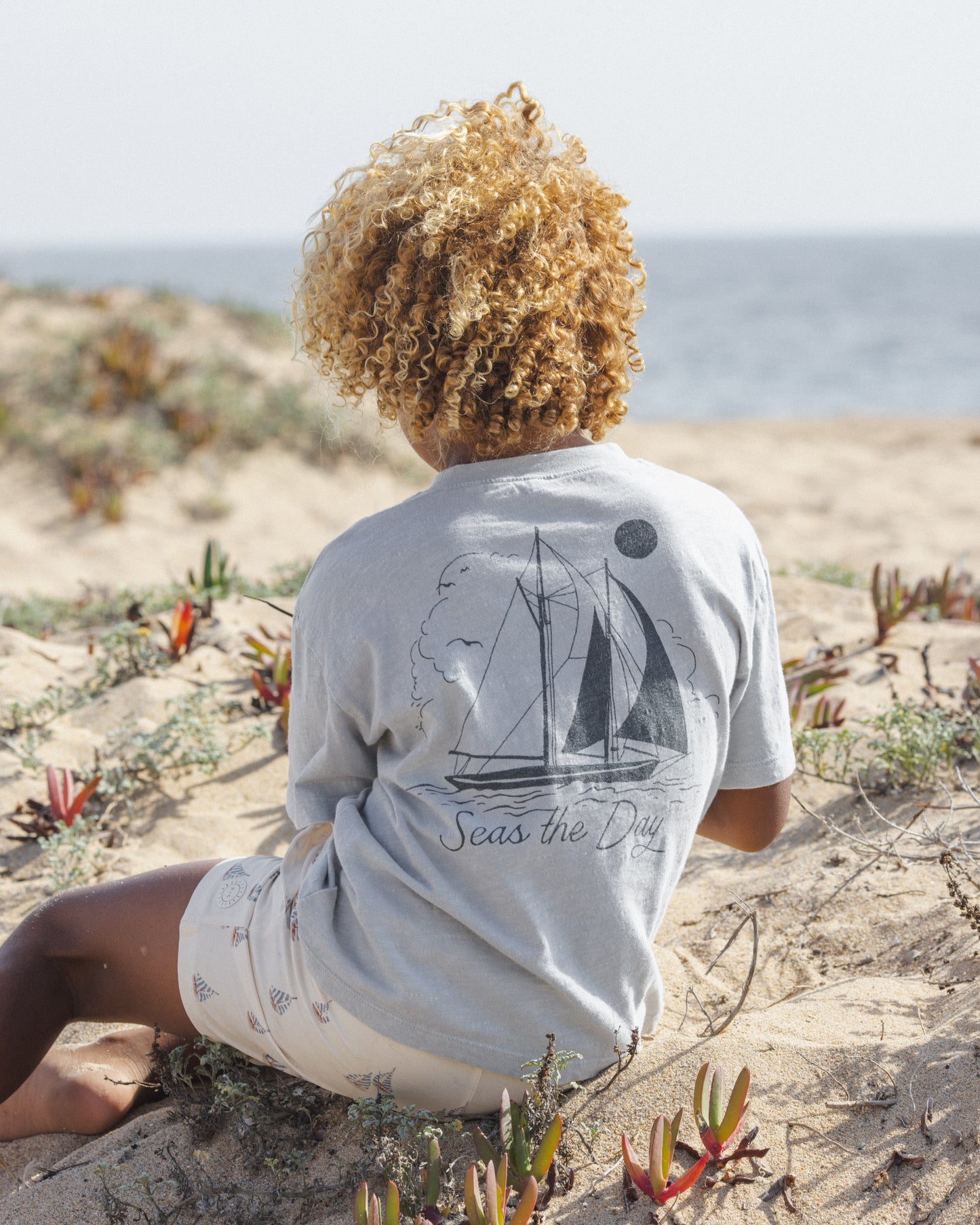 Relaxed Tee || Seas The Day