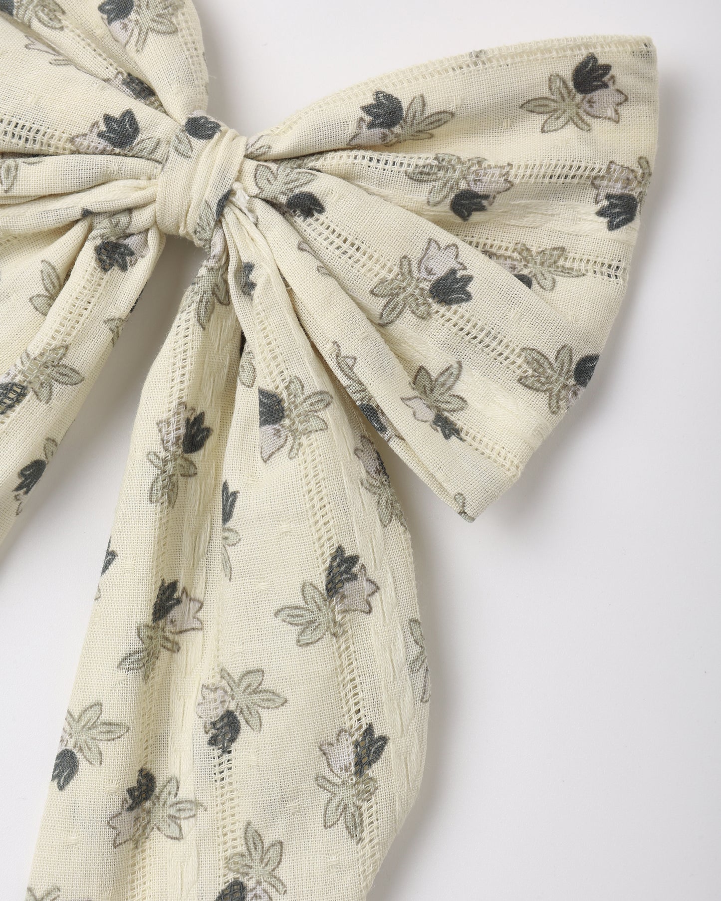 Oversized Bow || Vintage Fleur