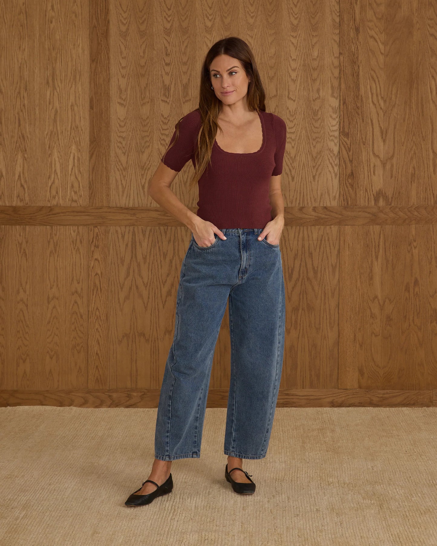 Women's Scallop Tee | Burgundy