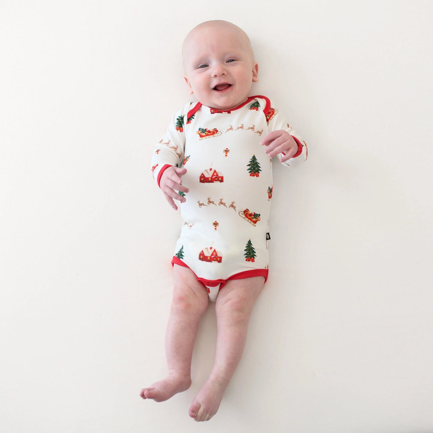 Bamboo Long Sleeve Bodysuit | Santa Sleigh