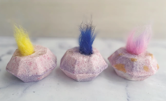 Troll Gem Bath Bomb - Toy Inside!