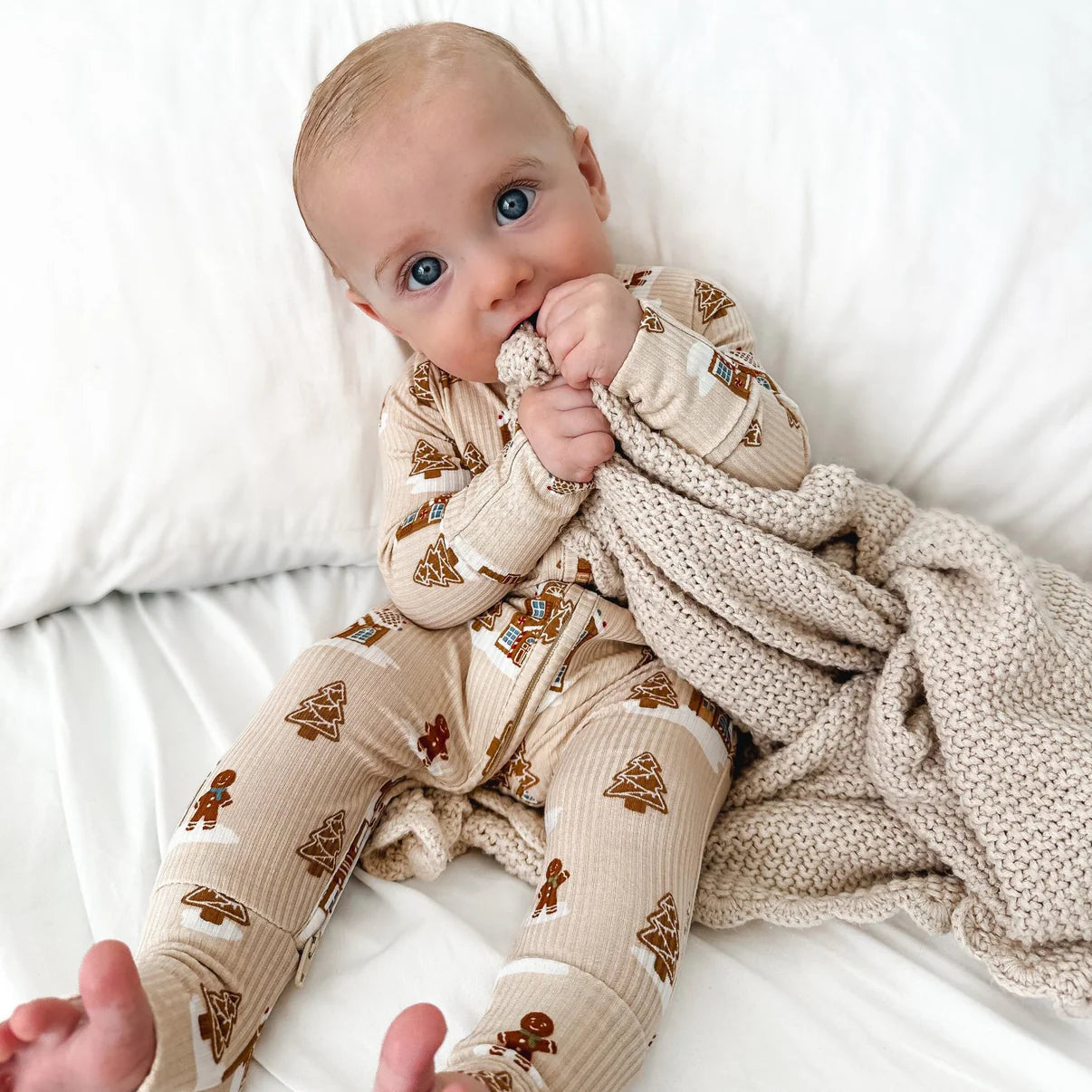 Bamboo Sleeper w/ Fold-Over Feet | Gingerbread Houses