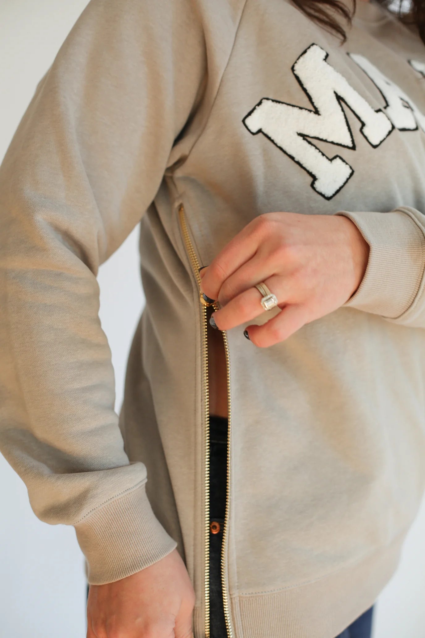 MAMA Brass Zip Sweatshirt (Nursing Friendly) | Gray