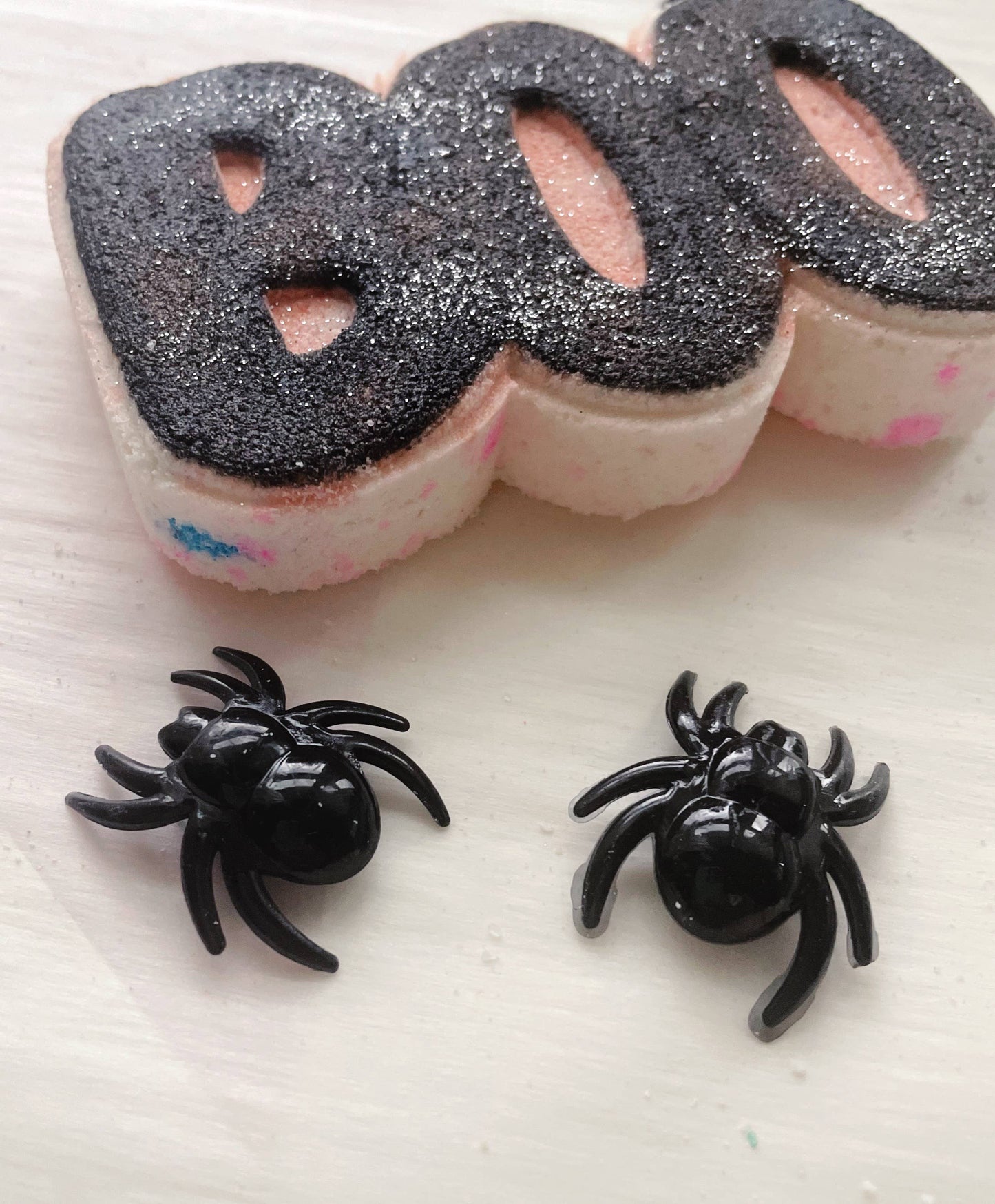 BOO Bath Bomb (with spider toy inside)