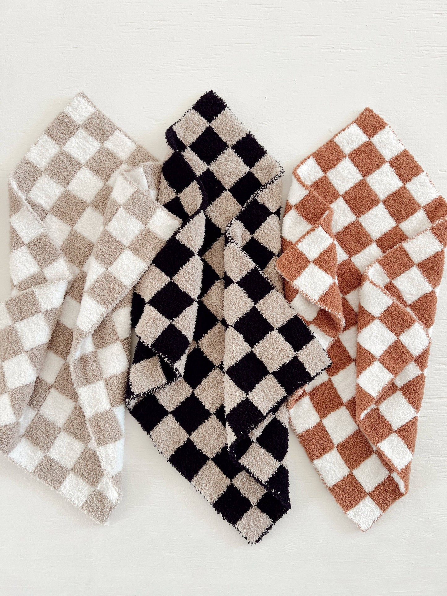 Phufy® Bliss Checkerboard Mini Blanket | Cocoa