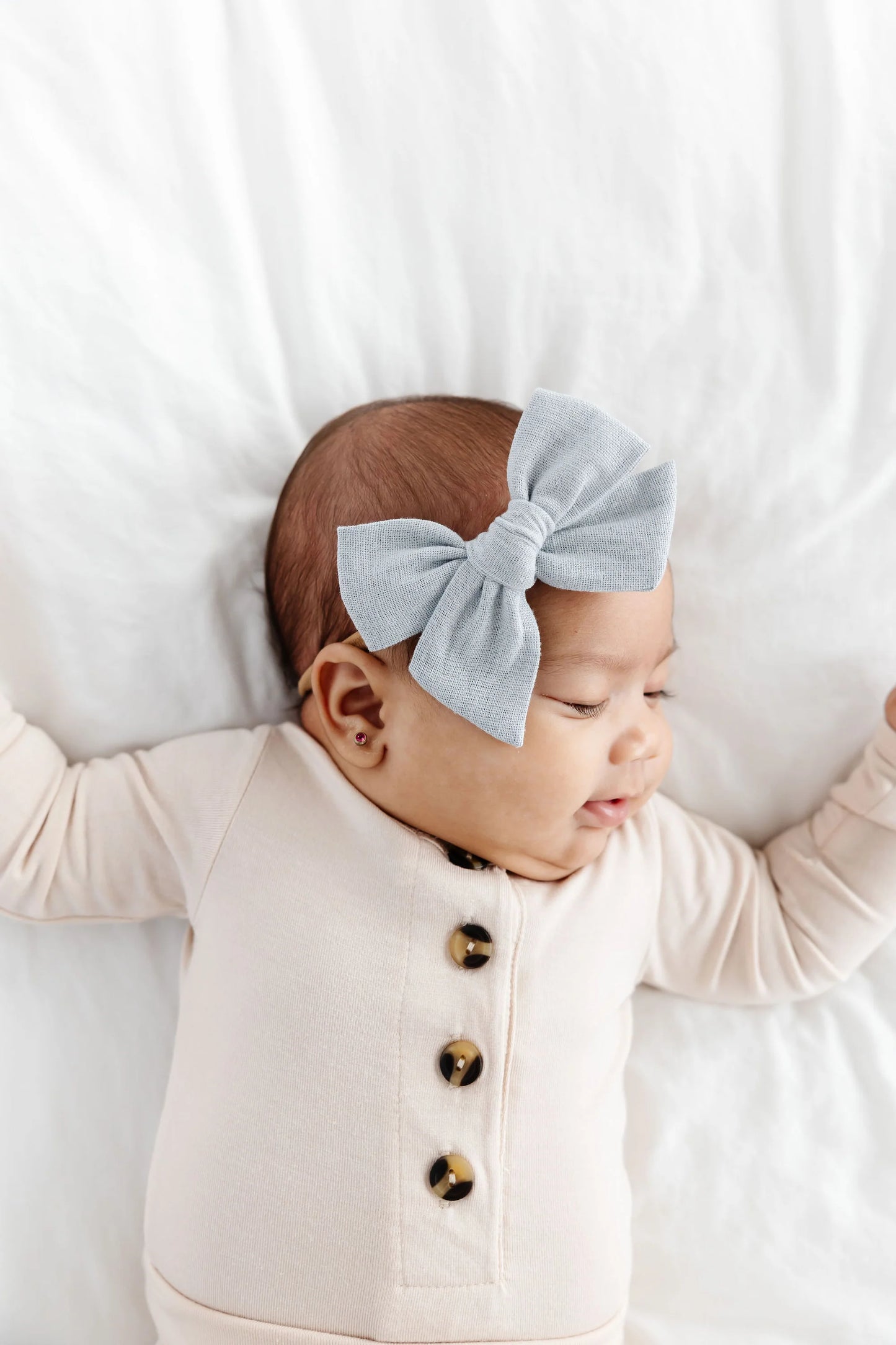 Linen Bow on Nylon Headband | Dove Blue