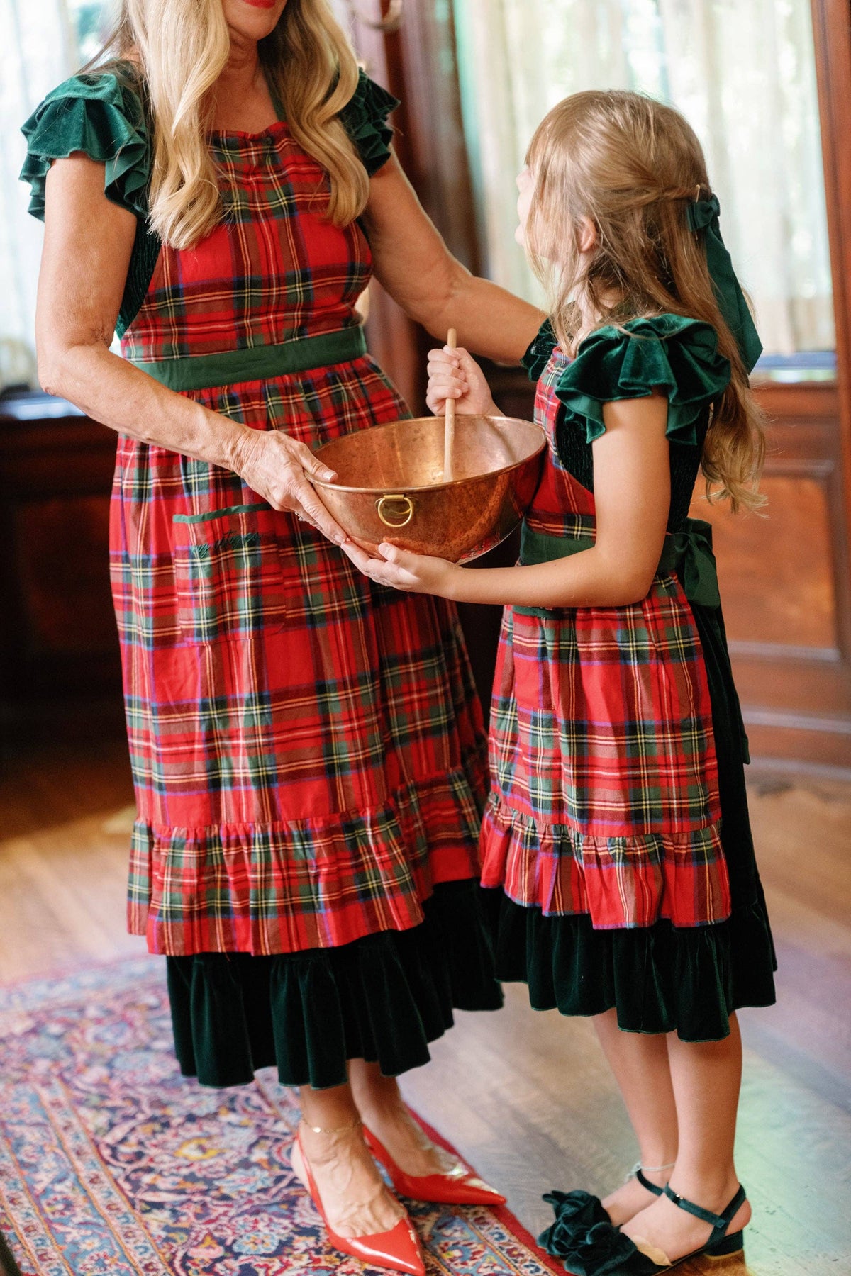 Women's Ivy Apron | Holiday Plaid
