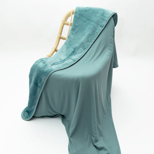 Glacier Blue | Bamboo Plush Blanket