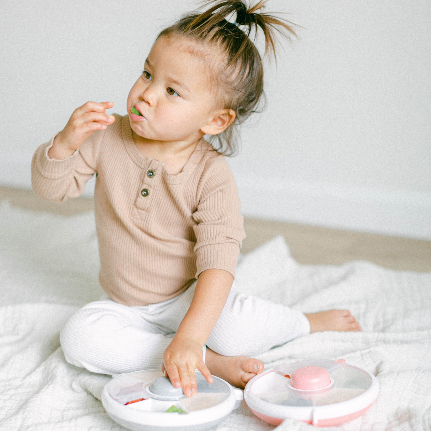 GoBe Kids Small Snack Spinner Flip | Travel Snack Box