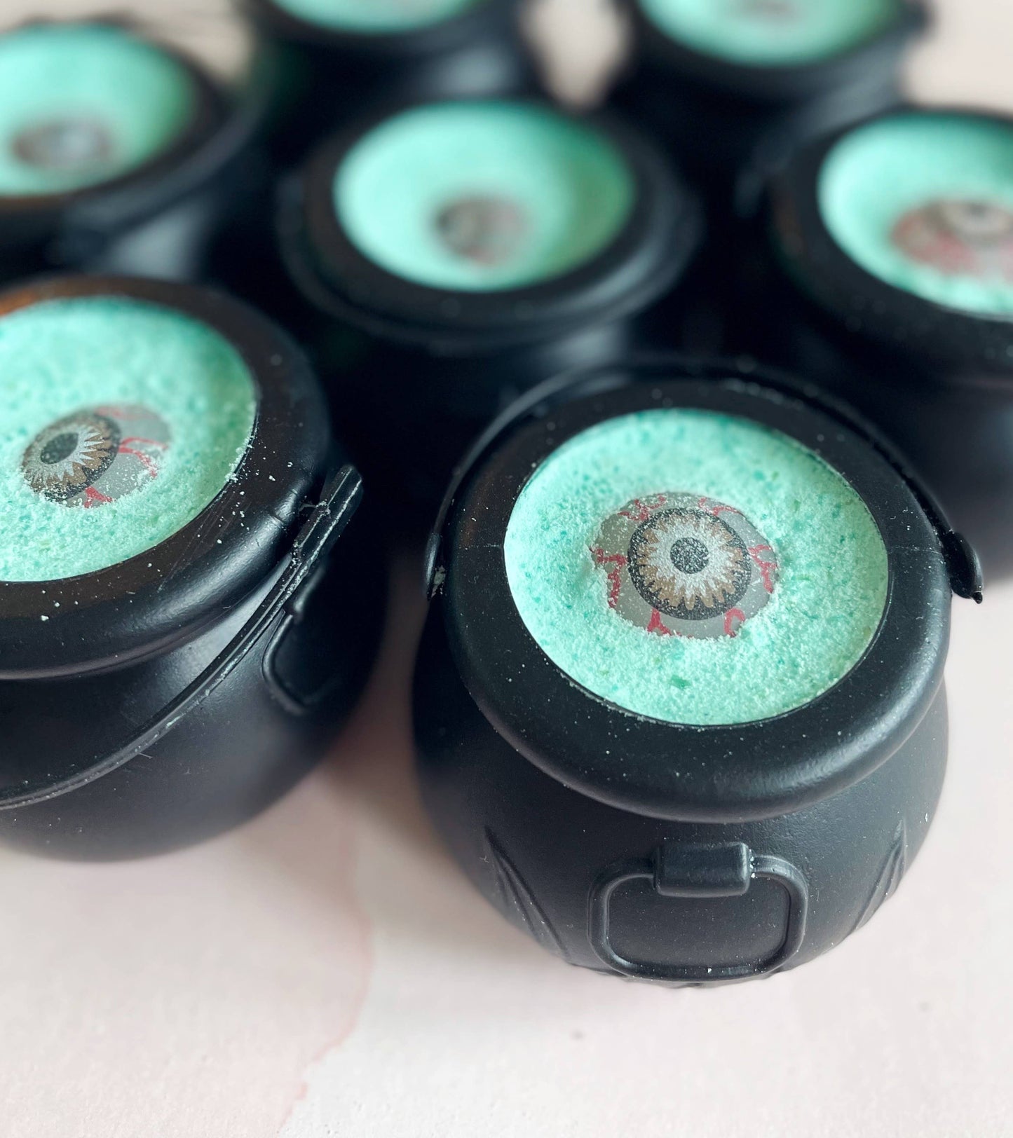 Cauldron Bath Bomb (with hidden toy!)