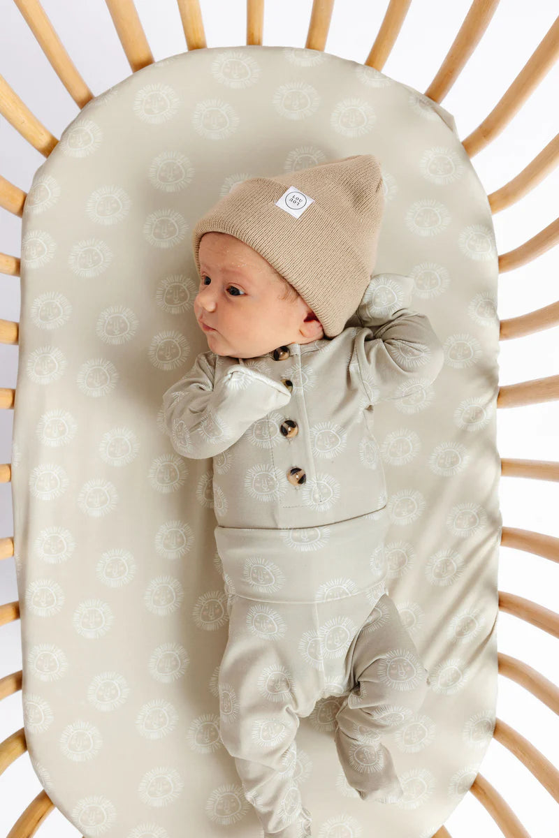 Tan Beanie | Pom + No Pom