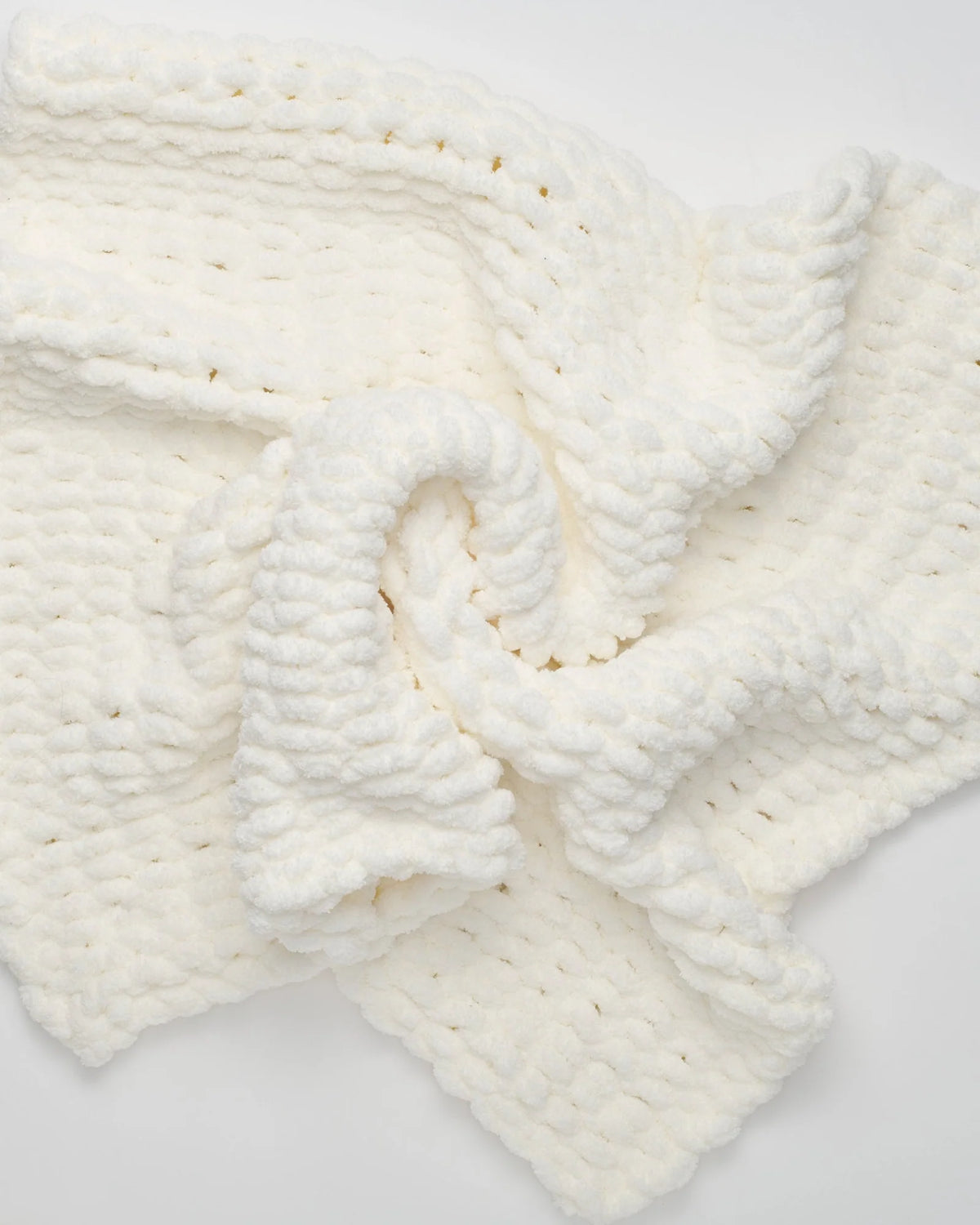 Handknit Chenille Throw | Ecru