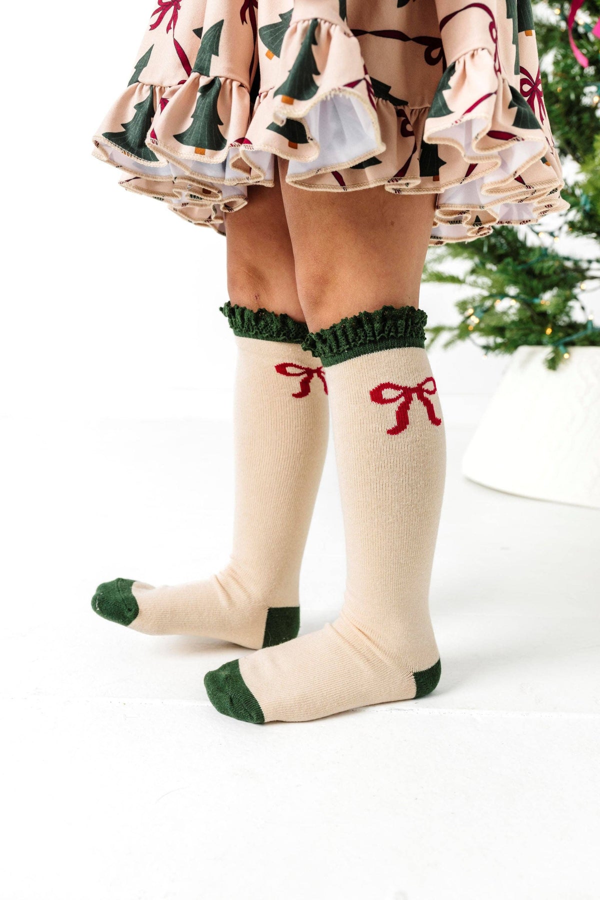 Vanilla Bow Lace Top Knee High Socks