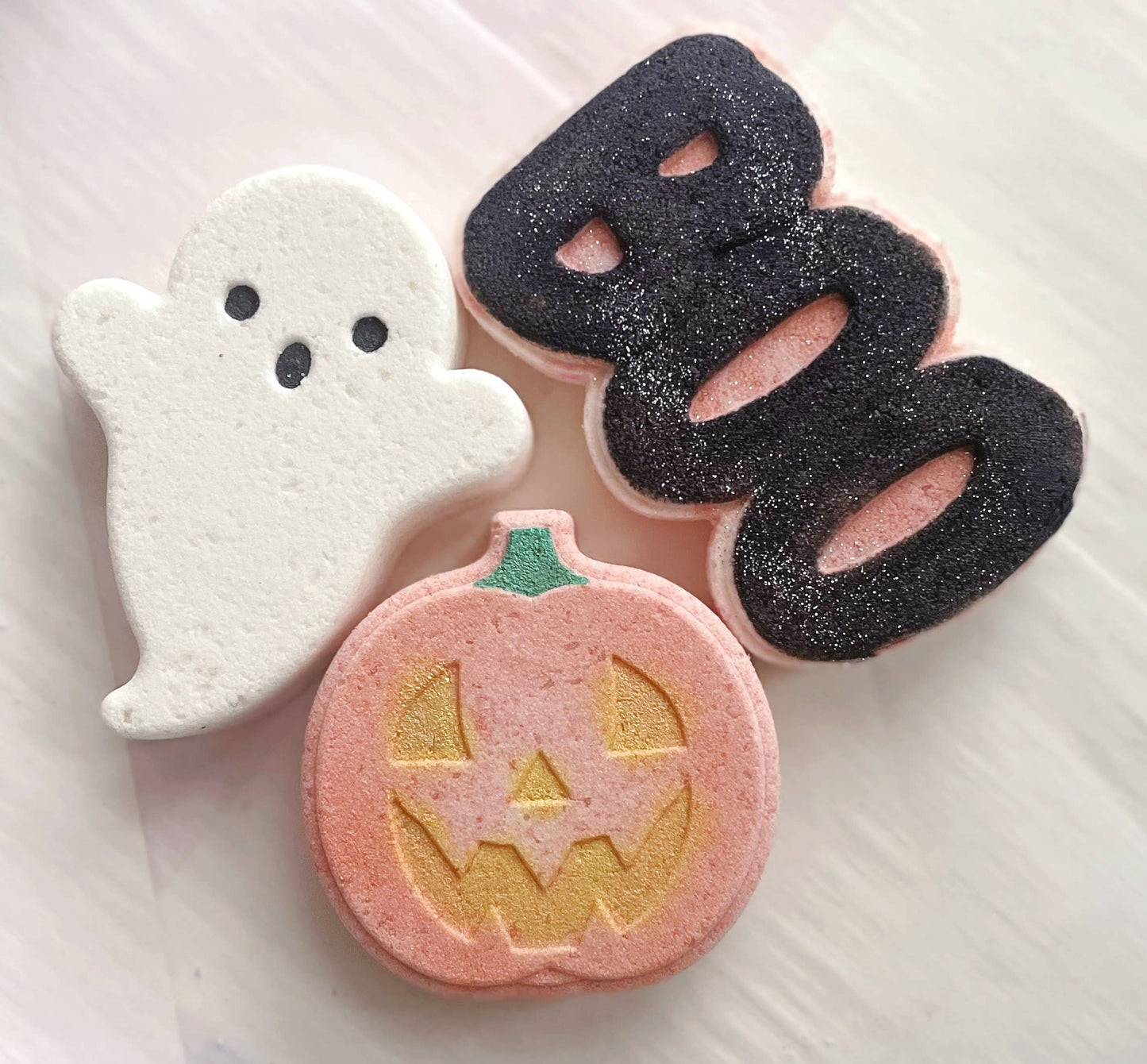 BOO Bath Bomb (with spider toy inside)