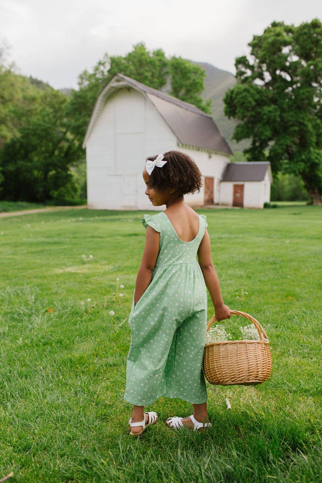 Ruffle Pant Romper in Green Daisy