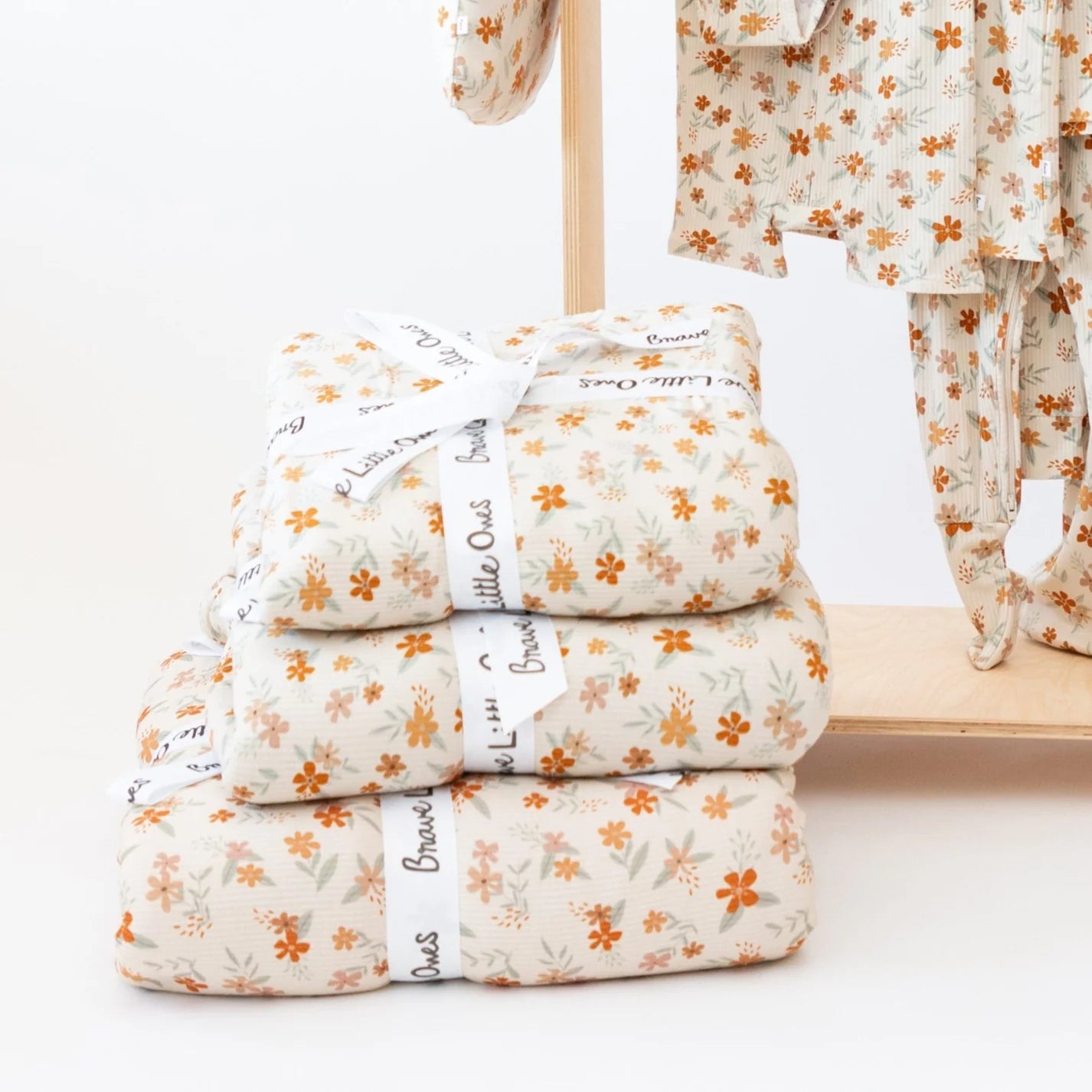 Autumn Floral (Small Ribbed) | Bamboo Plush Blanket