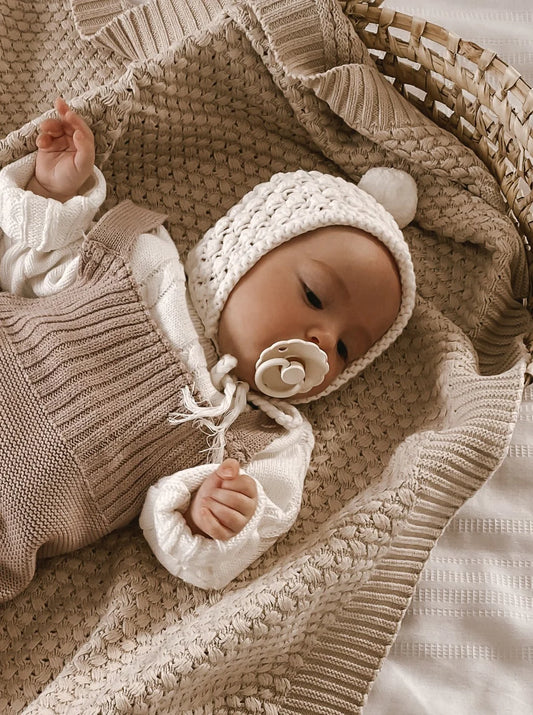 Chunky Knit Bonnet | White