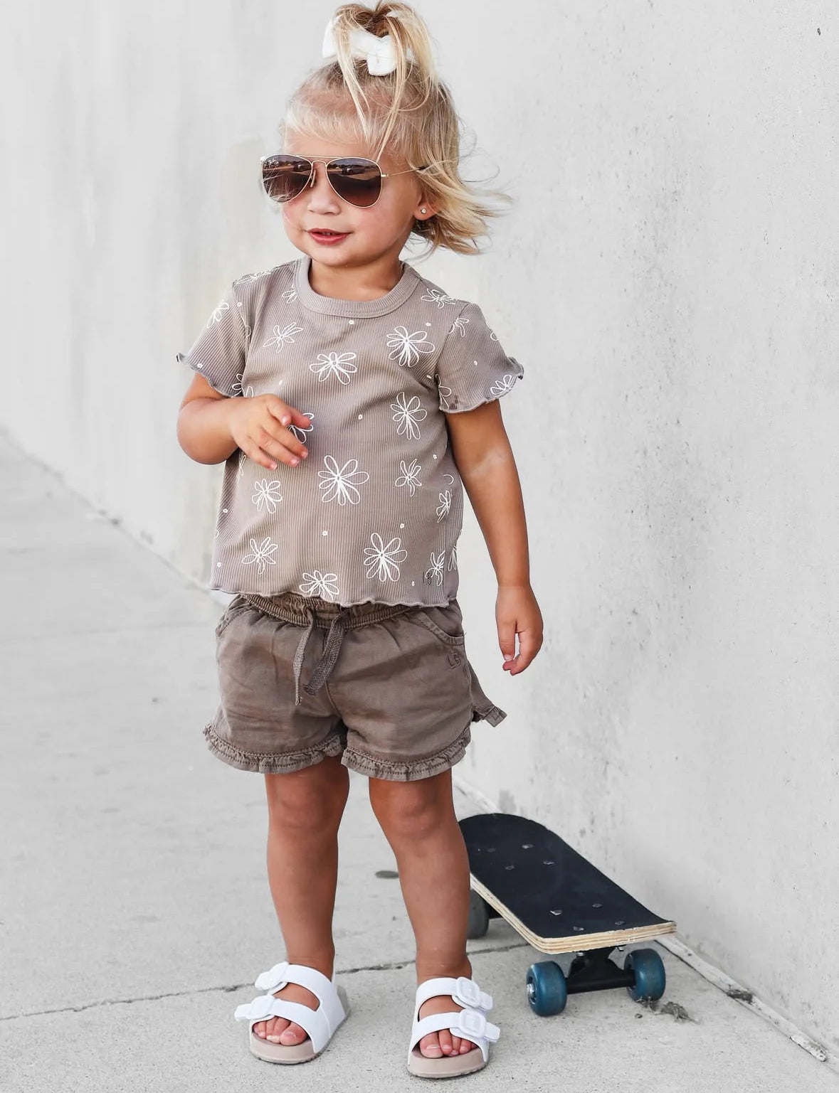 Floral Ribbed Lettuce Trim Tee | Mushroom