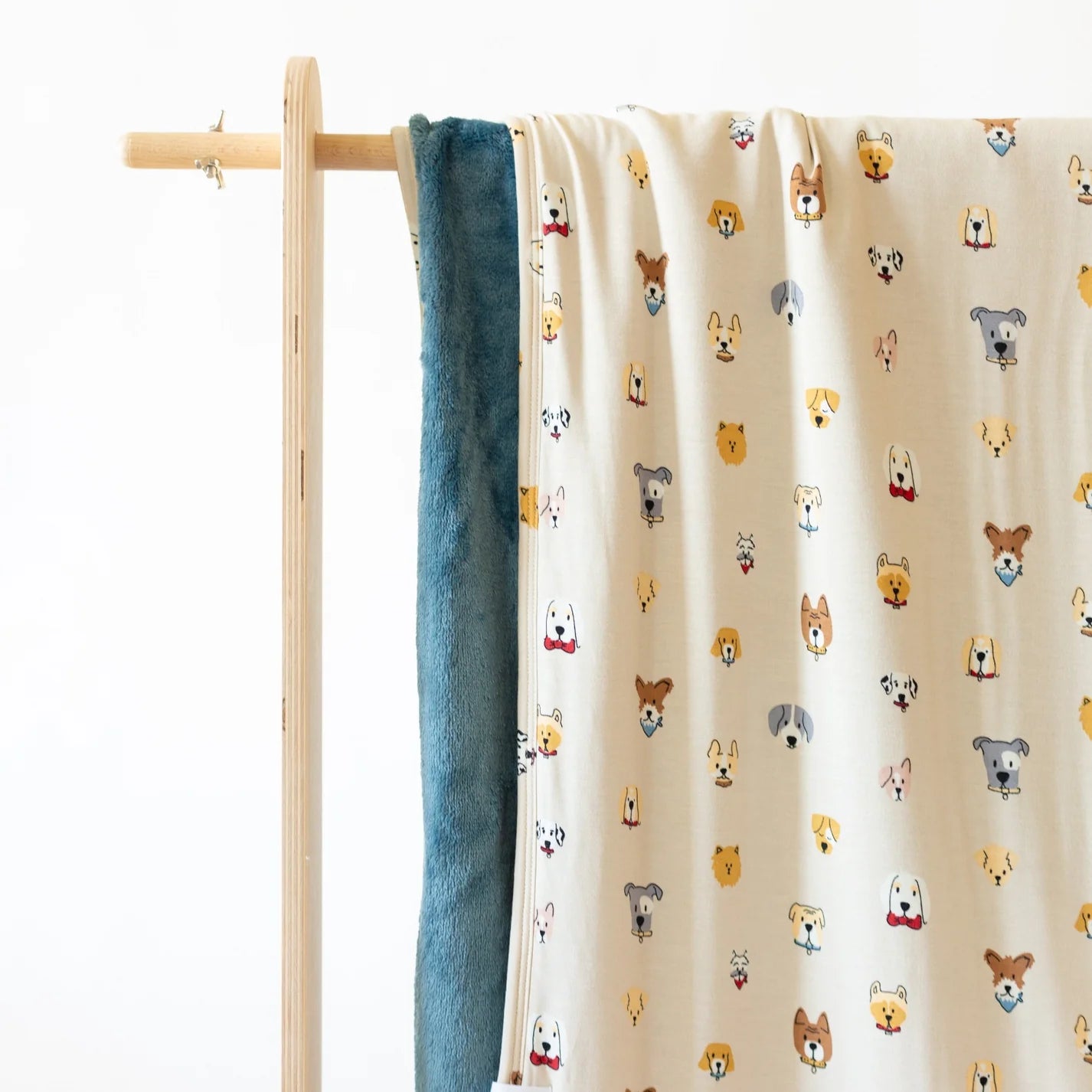 Bamboo + Plush Blanket | Neutral Dog