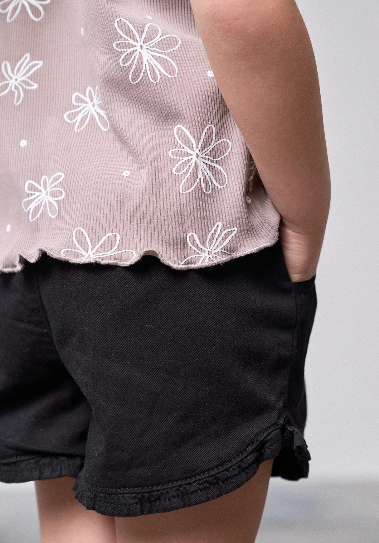 Ruffle Cotton Twill Short | Black