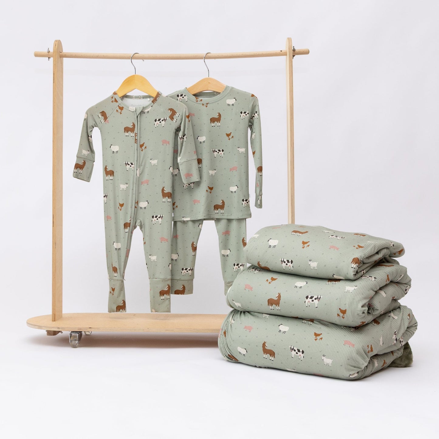 PRE-ORDER Farm Animals | Bamboo Plush Blanket