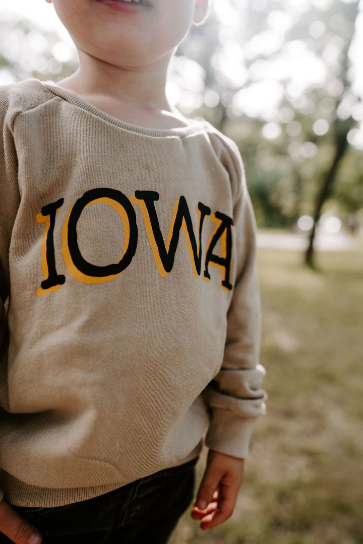 Iowa Pullover | Wheat