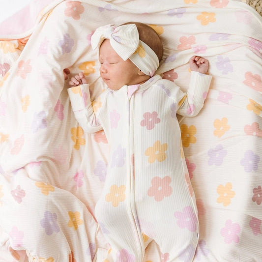 Bamboo Zip Sleeper w/ Fold-Over Feet | Big Daisies
