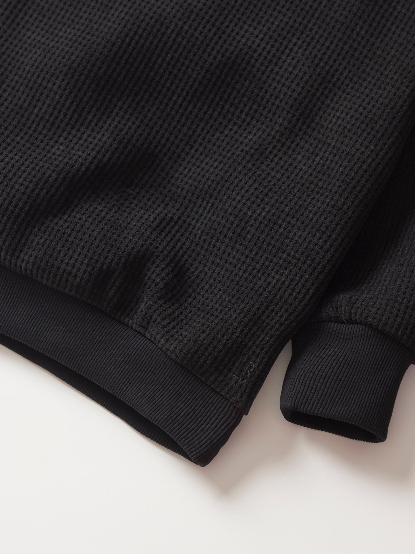 Elevated Waffle Crewneck | Black