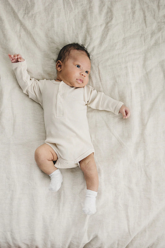 Organic Cotton Long Sleeve Ribbed Bodysuit | Vanilla