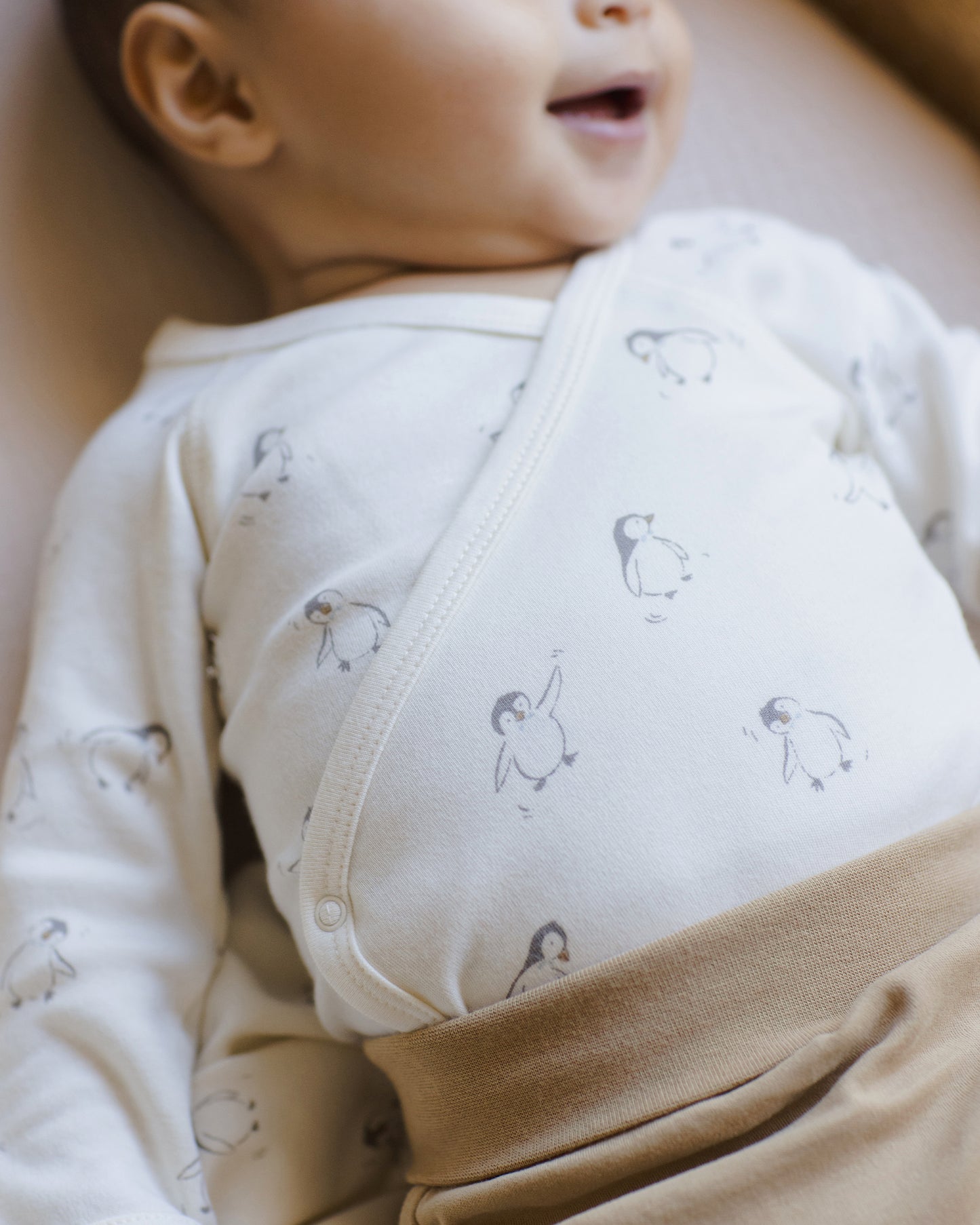 Side Snap Bodysuit + Pant Set || Penguins