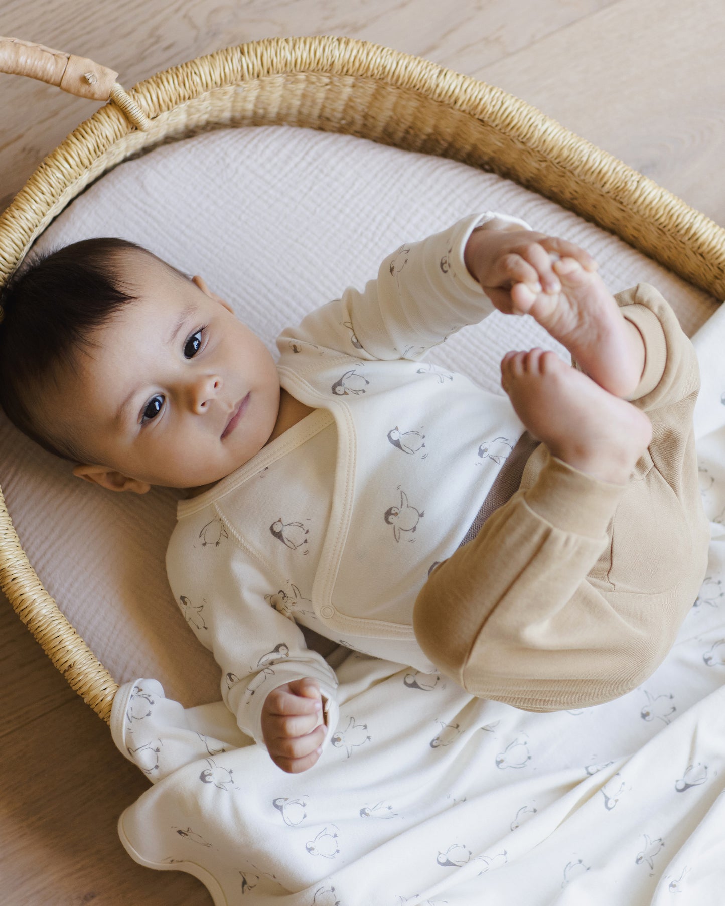 Side Snap Bodysuit + Pant Set || Penguins