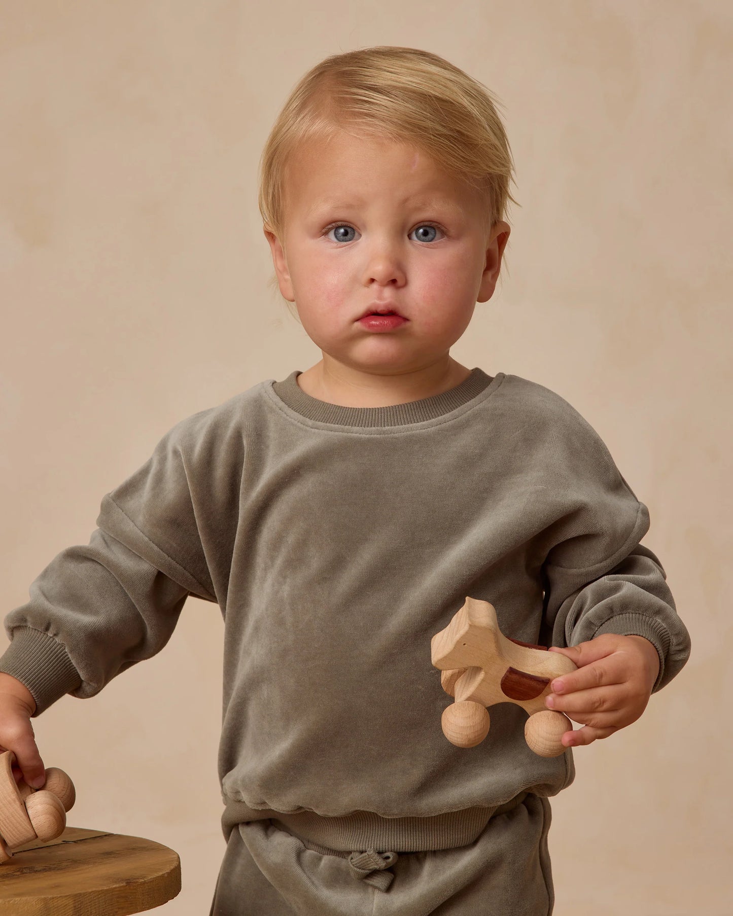 Velour Relaxed Sweatshirt || Forest