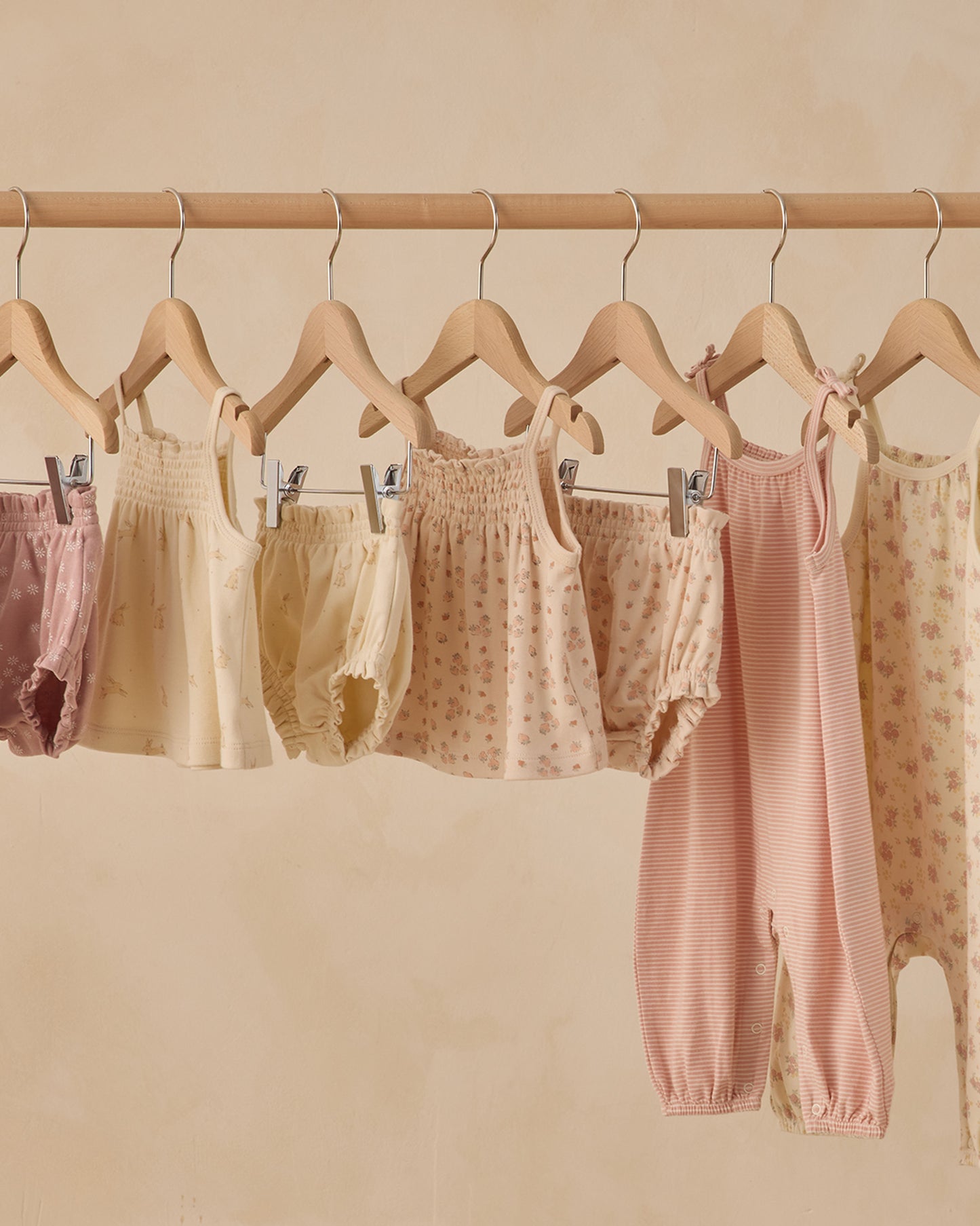 Smocked Tank + Bloomer Set || Strawberries