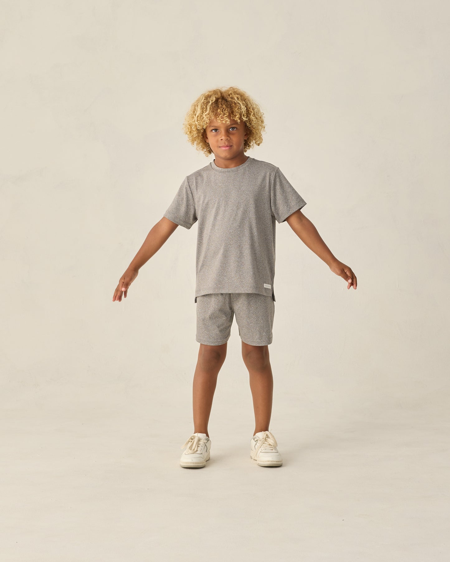 Oceanside Tech Short || Heathered Grey